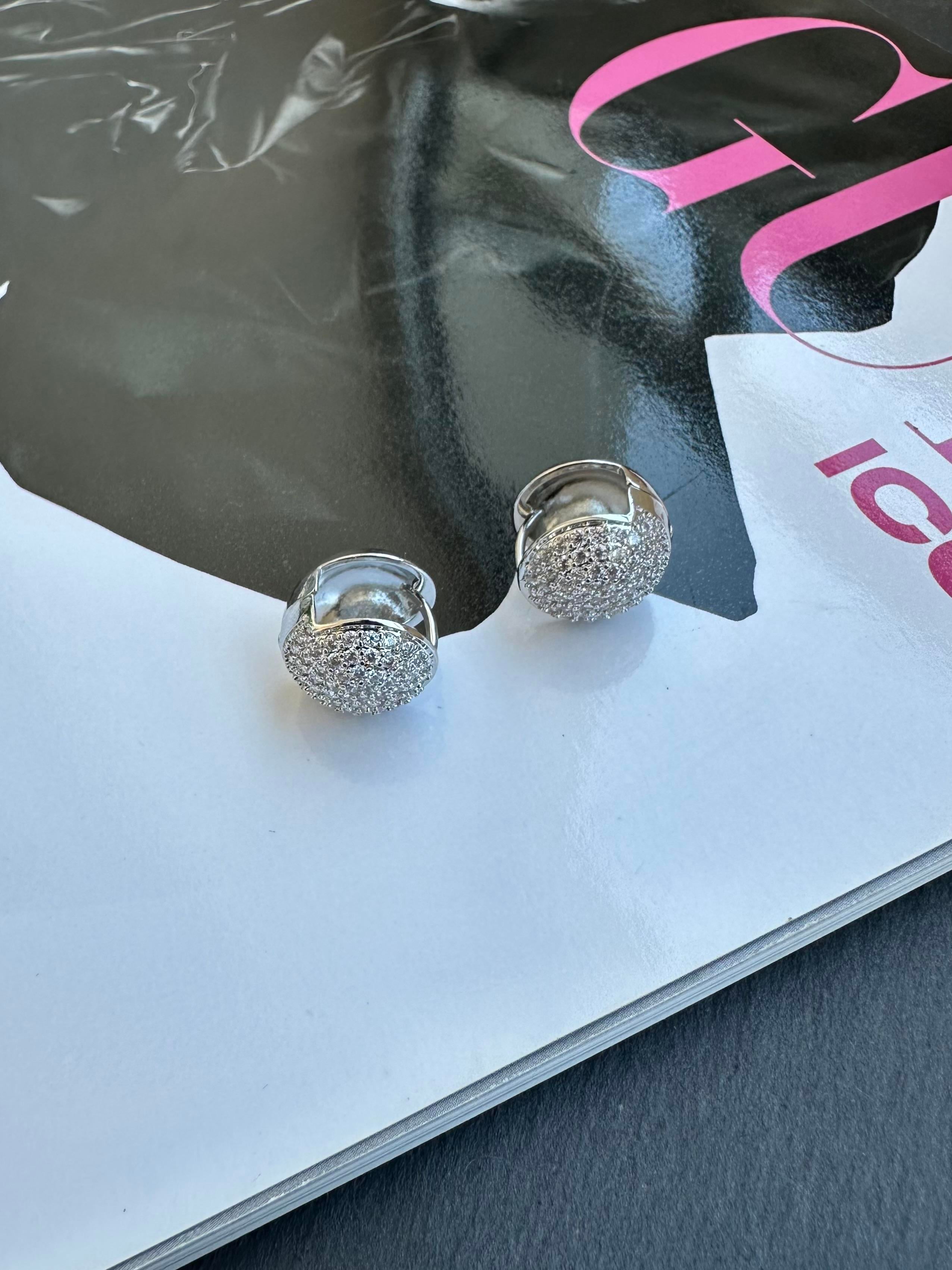 Özel Seri Silver Zirkon Taşlı Yuvarlak Küpe