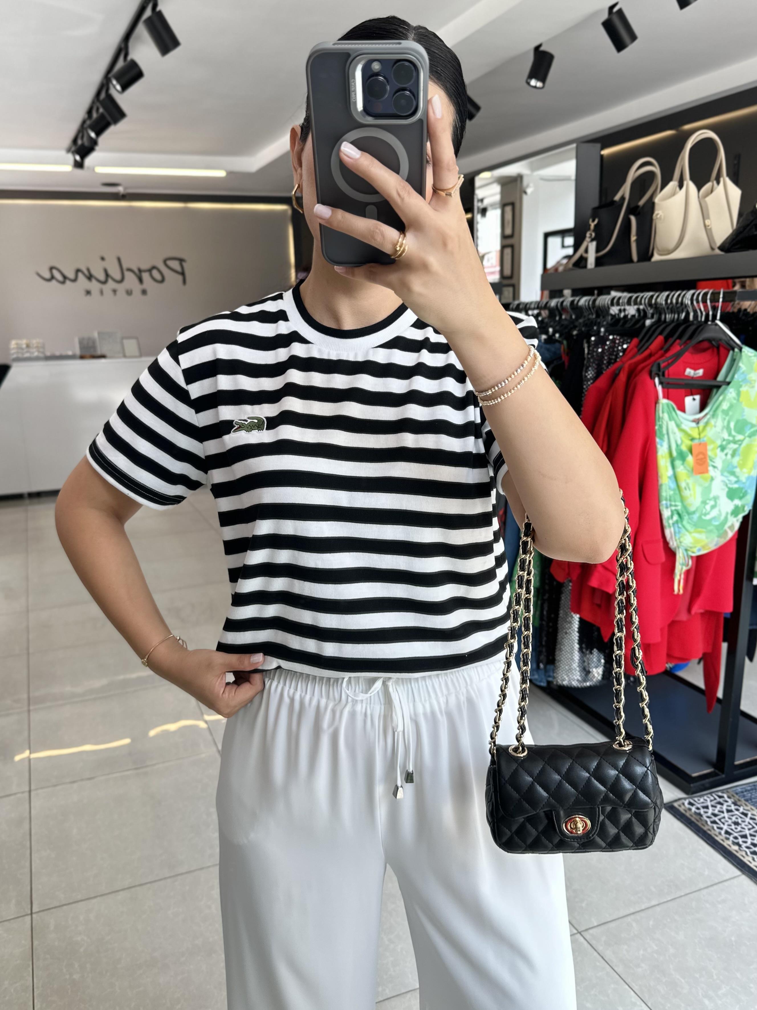 Siyah Çizgili Marka Tshirt