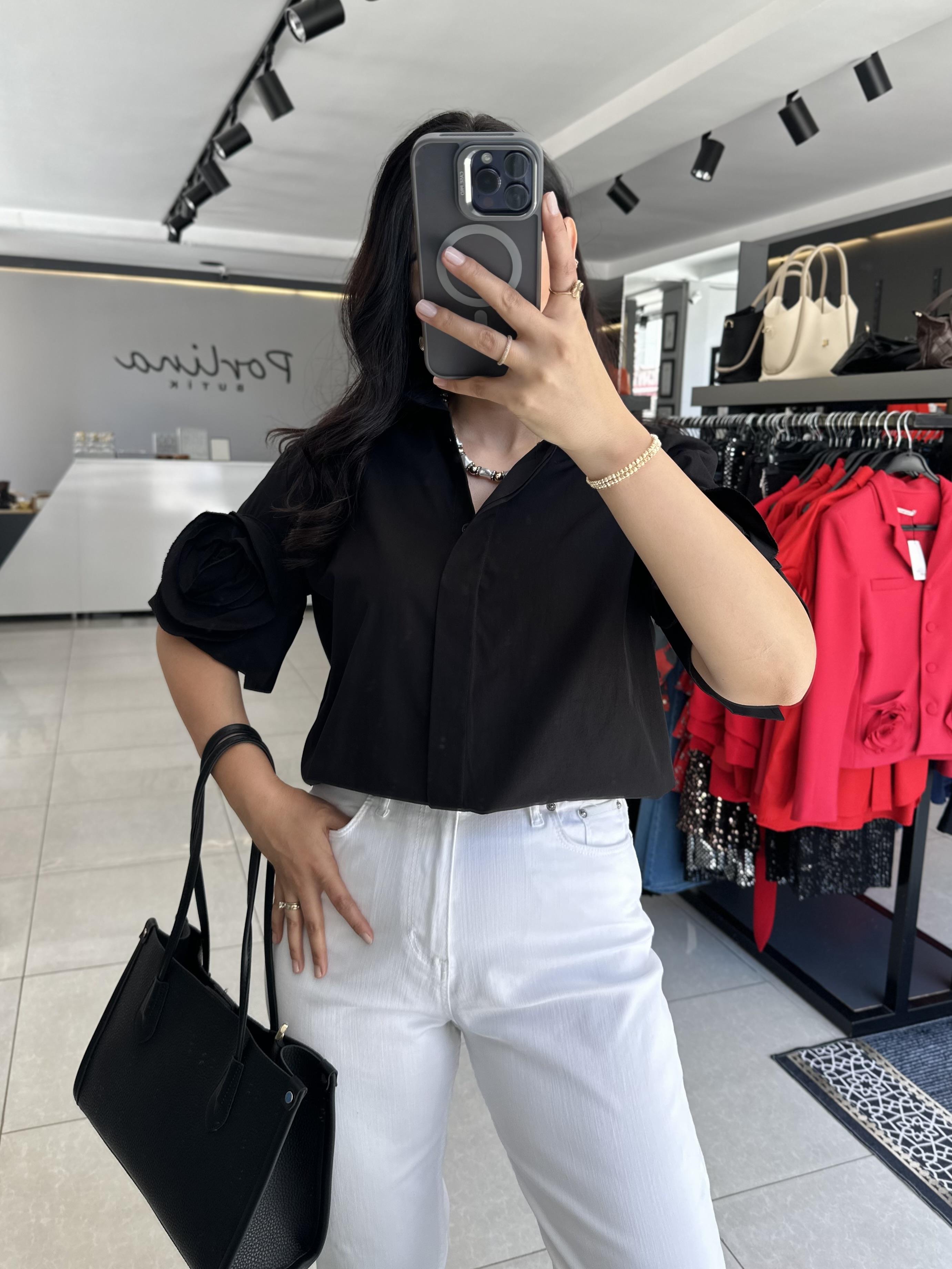 Siyah Gül Detaylı Tasarım Gömlek