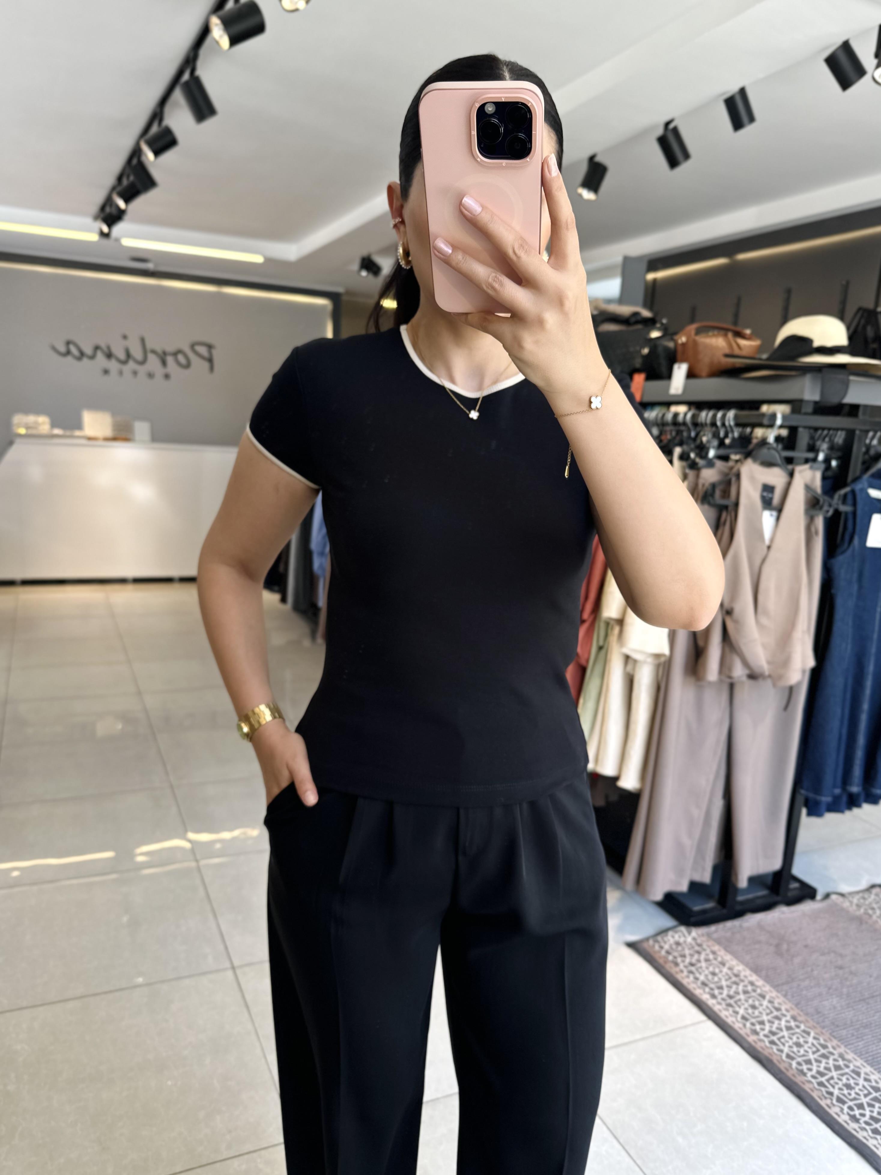 Siyah Massi İnce Biyeli Tshirt