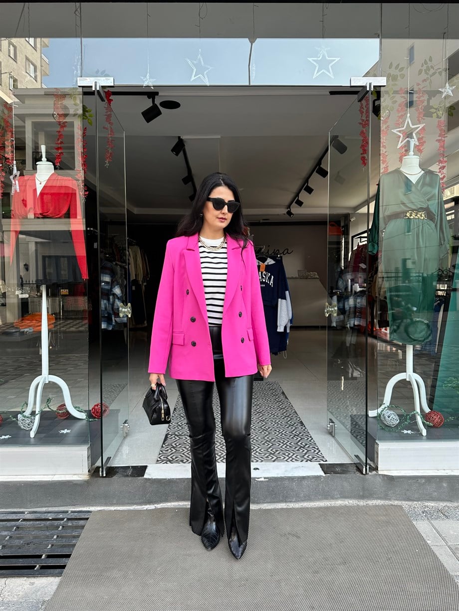 Siyah Paça Yırtmaçlı Deri Pantolon