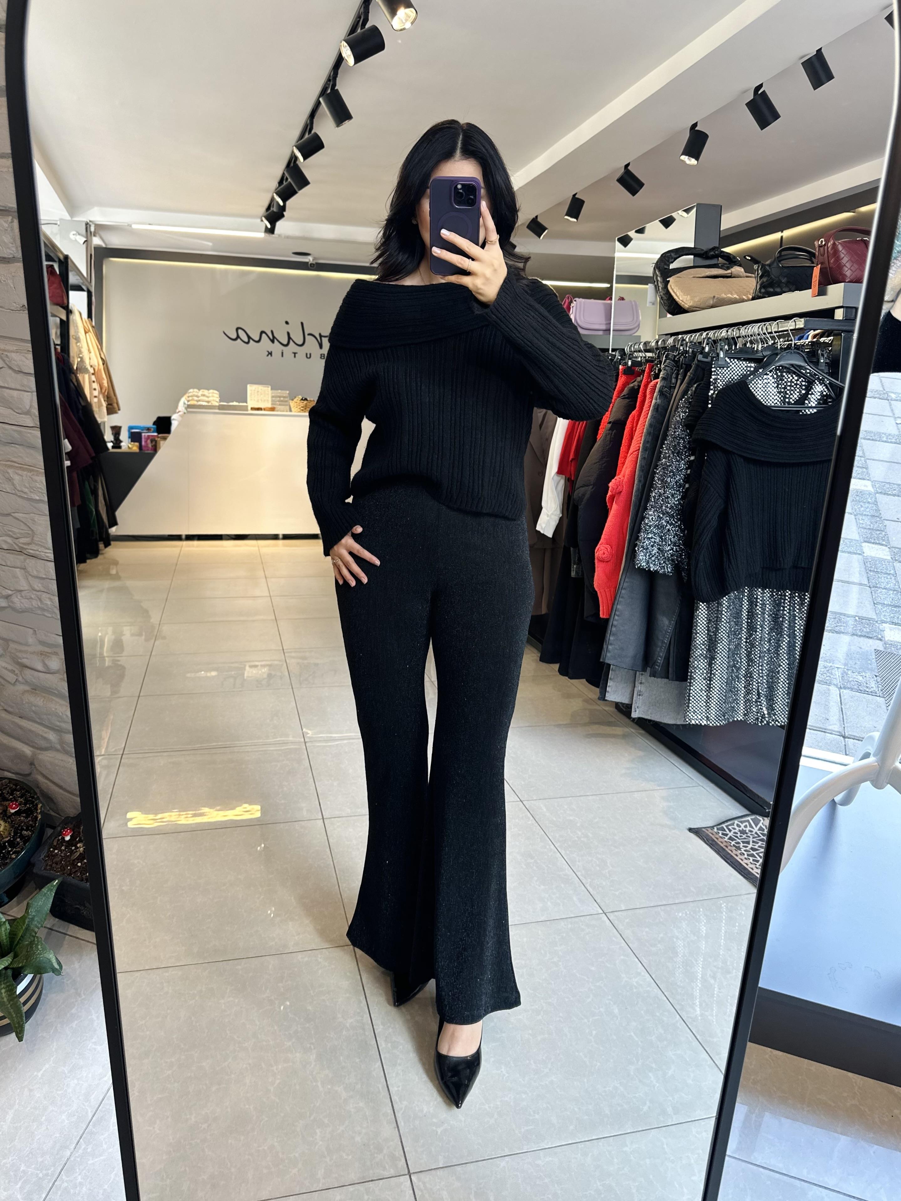 Siyah Simli İspanyol Paça Pantolon