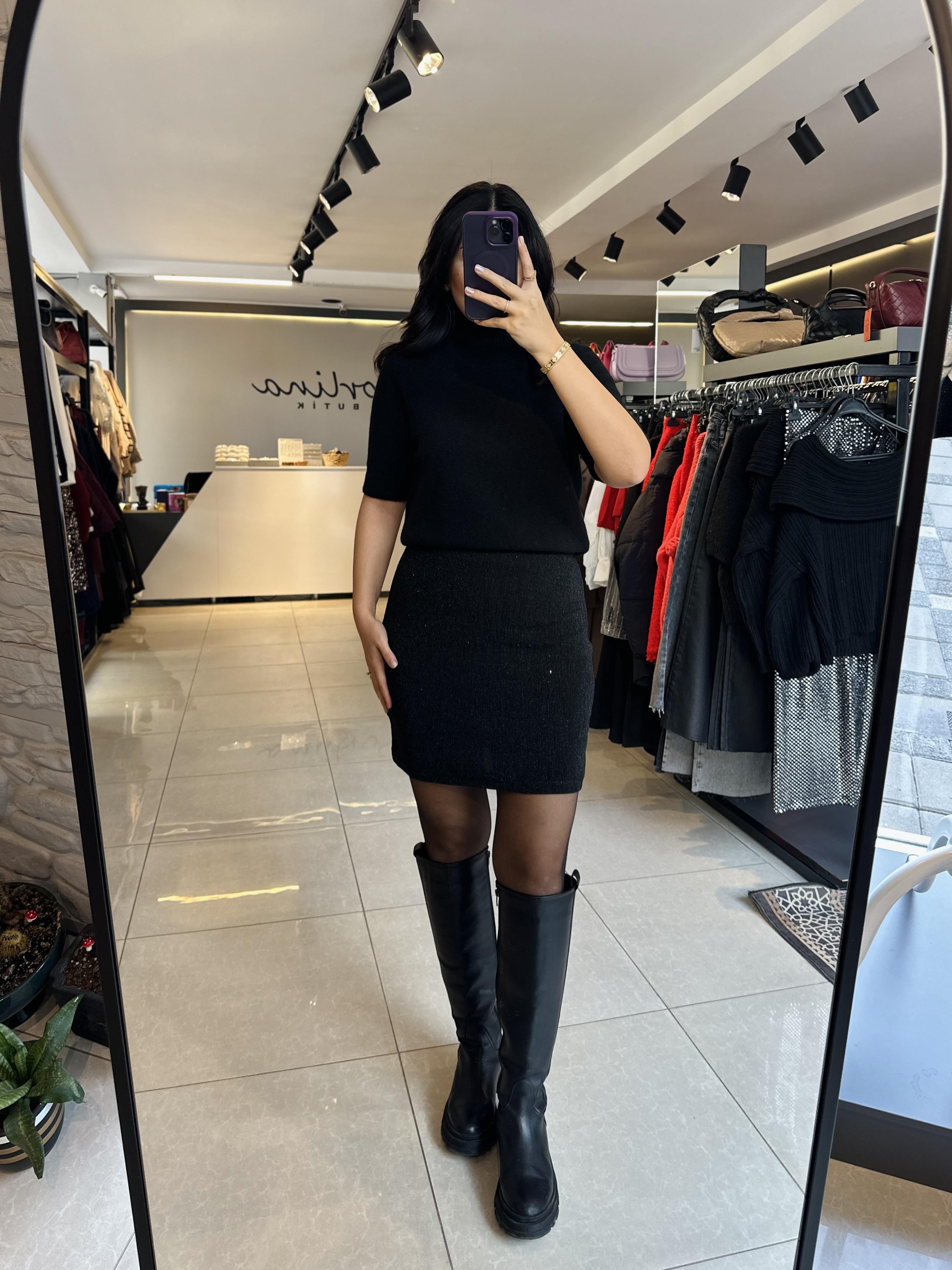 Siyah Simli Mini Etek