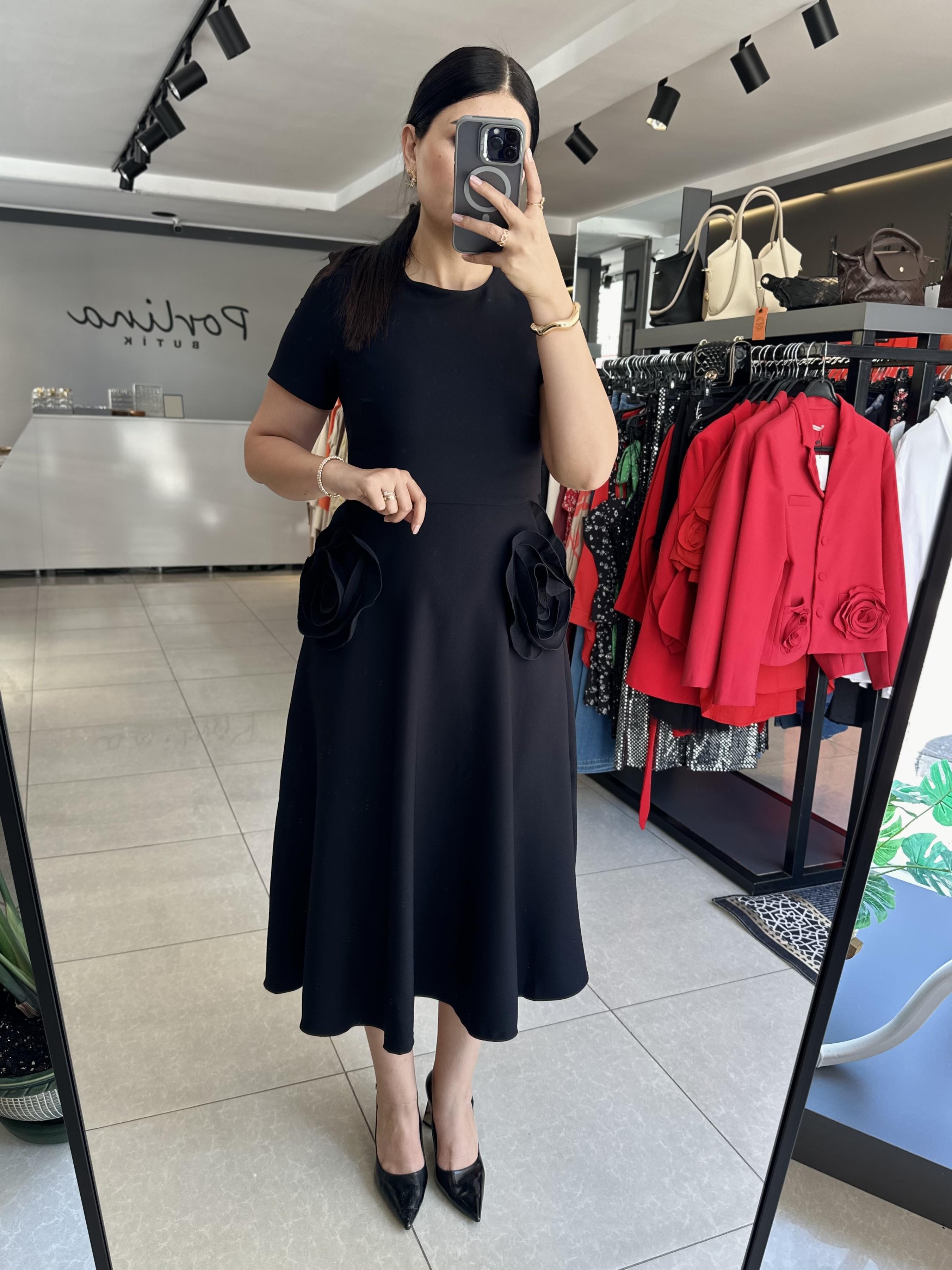 Siyah Tasarım Elbise