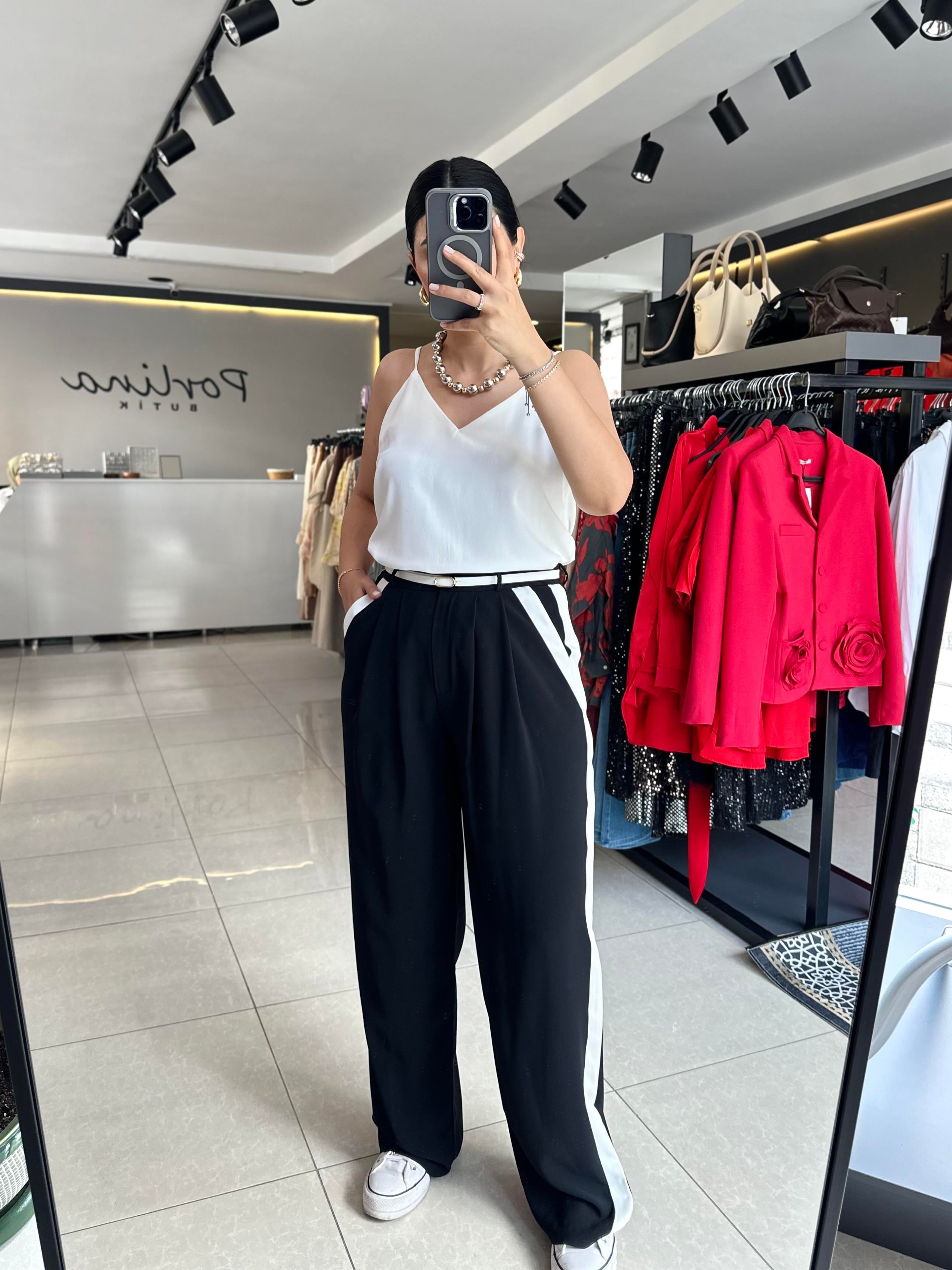 Siyah Yanları Şeritli Premium Pantolon