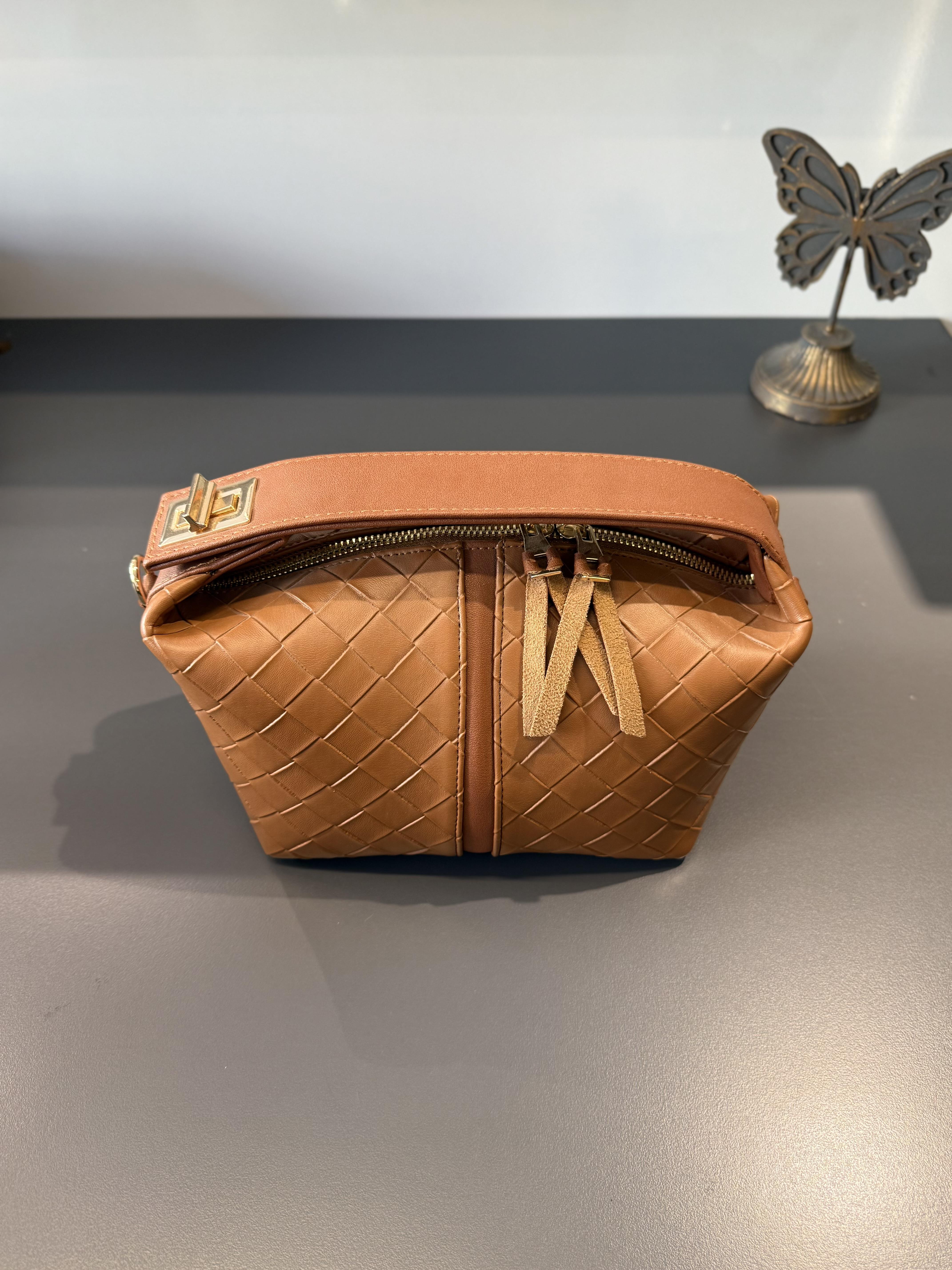 Taba Örgü Desenli Çanta