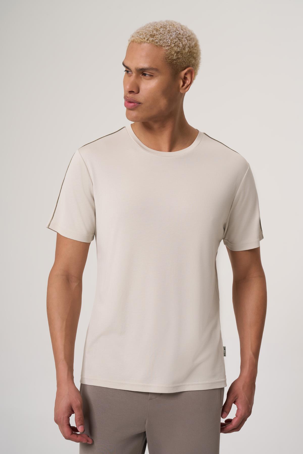 WELLWE-GREAT  TAŞ RENGİ  MODAL İÇERİKLİ, ARA BİYE DETAYLI BİSİKLET YAKA RELAXED FIT PETEK PİKE TİŞÖRT-T-Shirt & Atlet