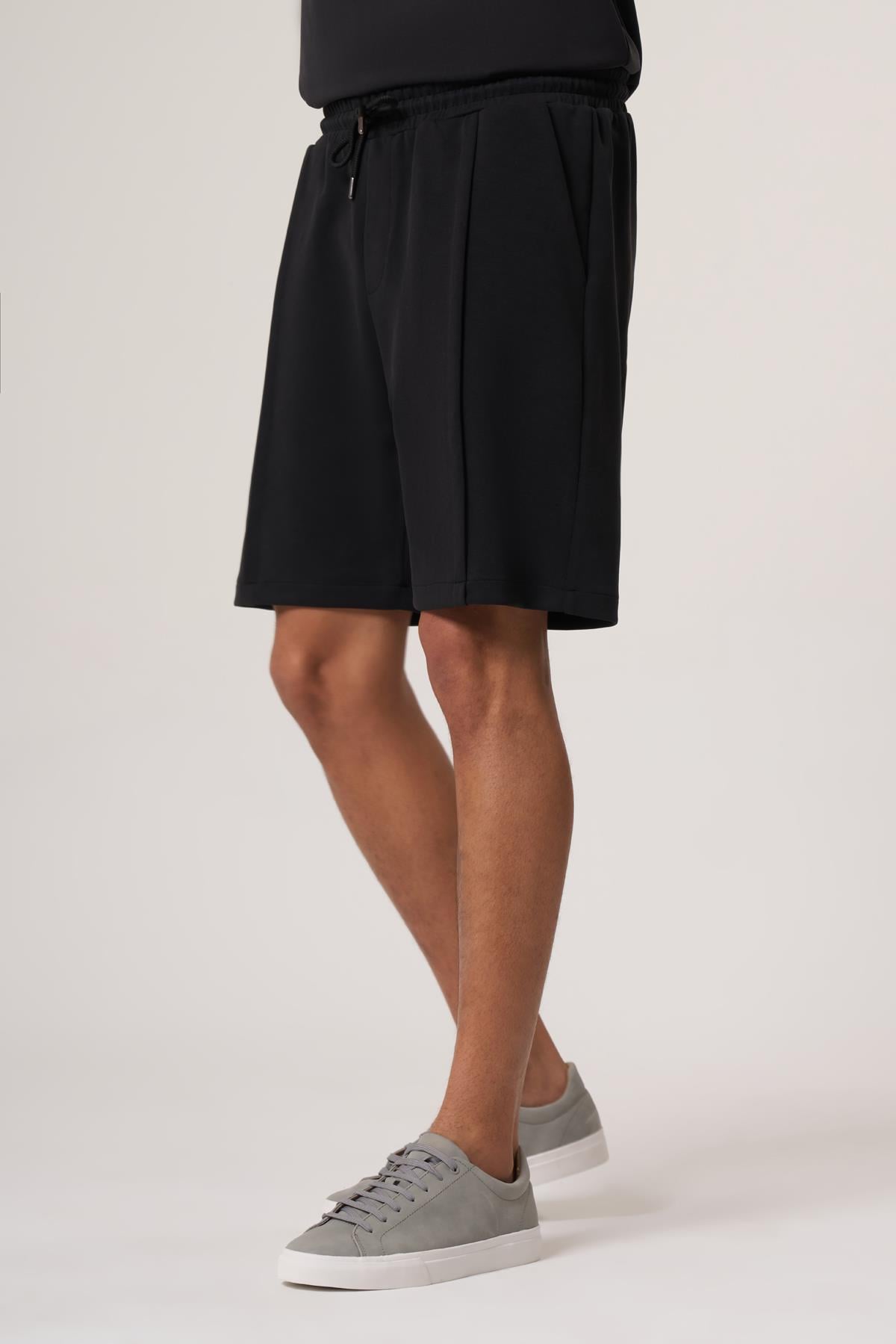 WELLWE-SEO SİYAH  MODAL İÇERİKLİ RELAXED FIT ŞORT-Şort