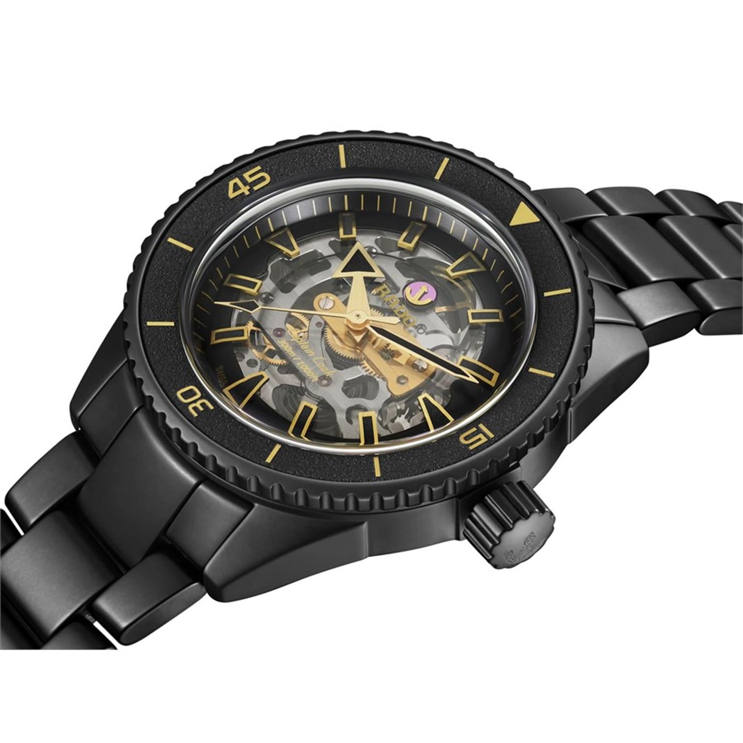 Rado Captain Cook High-Tech Ceramic Limited R32147162 Erkek Kol Saati