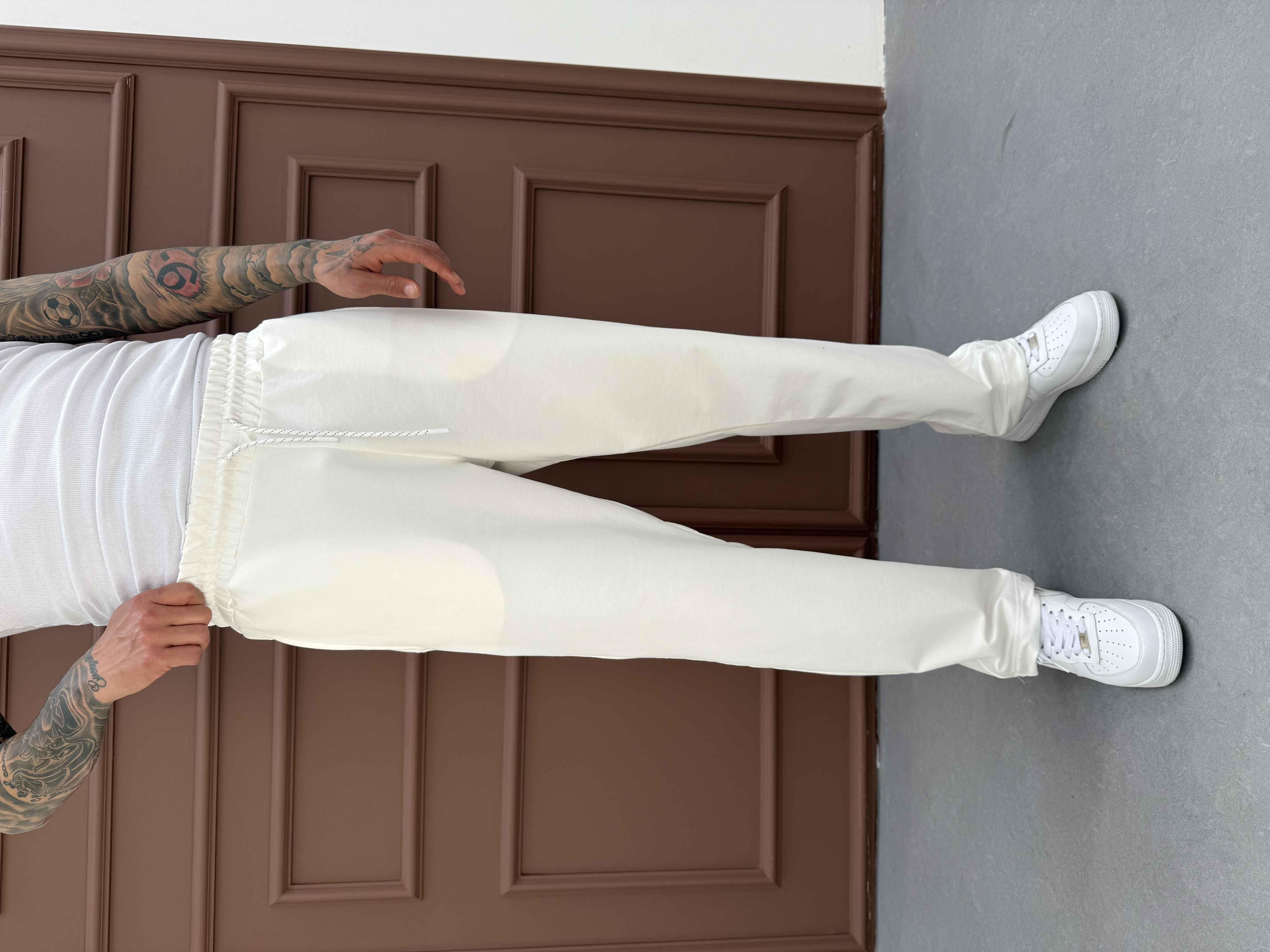 Beyaz Baggy Eşofman