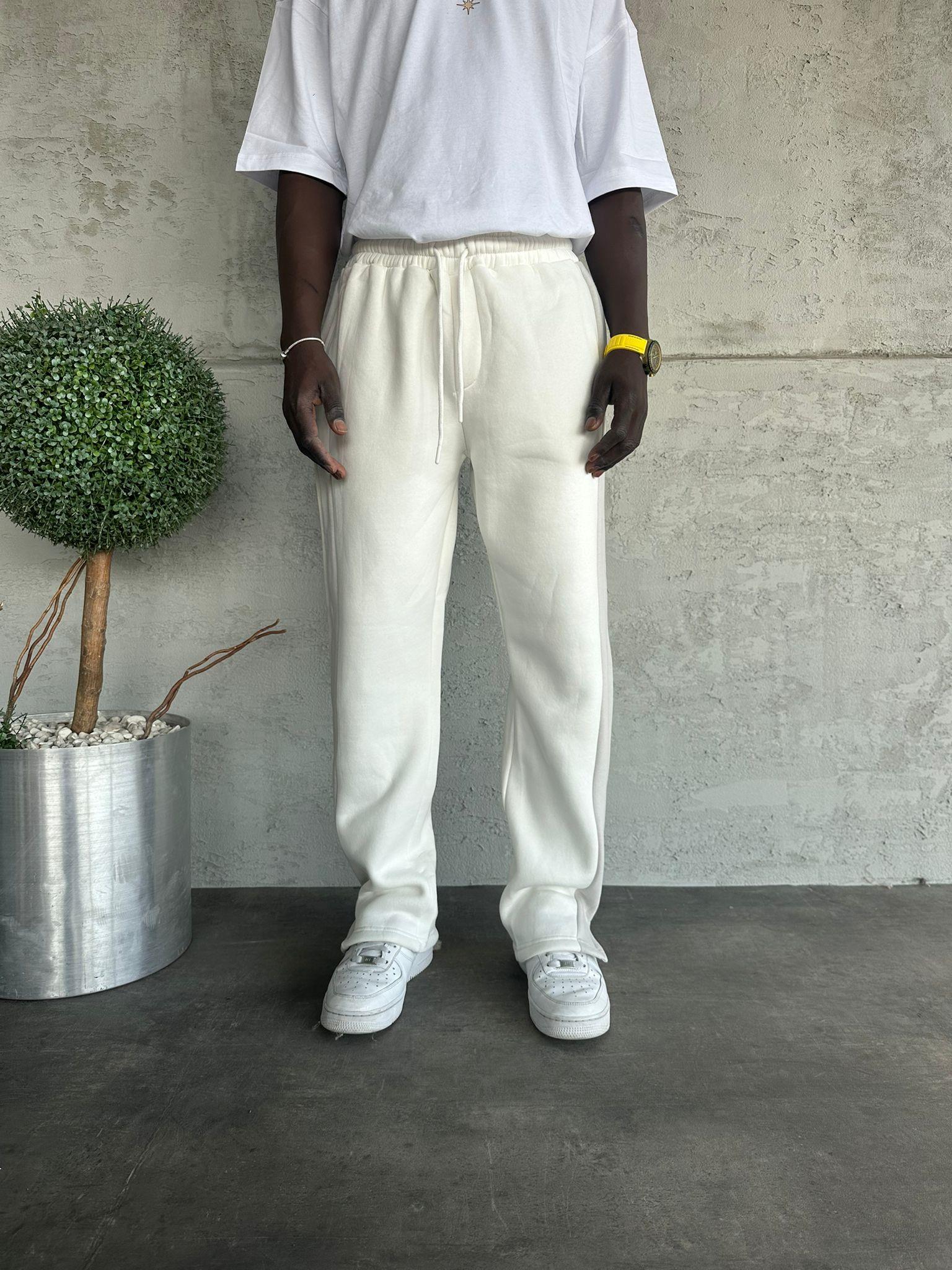 Beyaz Şerit Detaylı Kesik Paça Baggy Eşofman