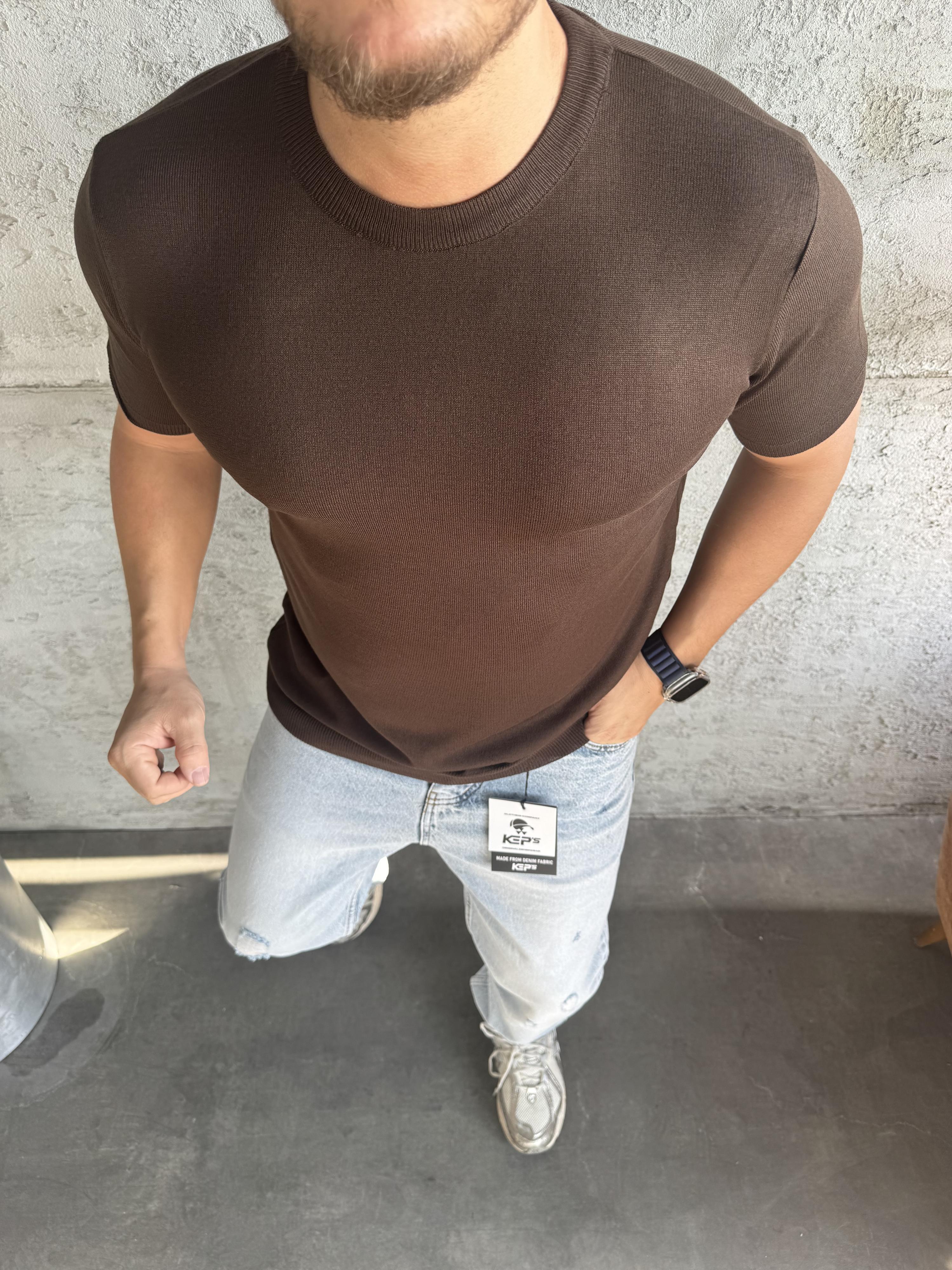 Kahve Bisiklet Yaka Triko T-Shirt