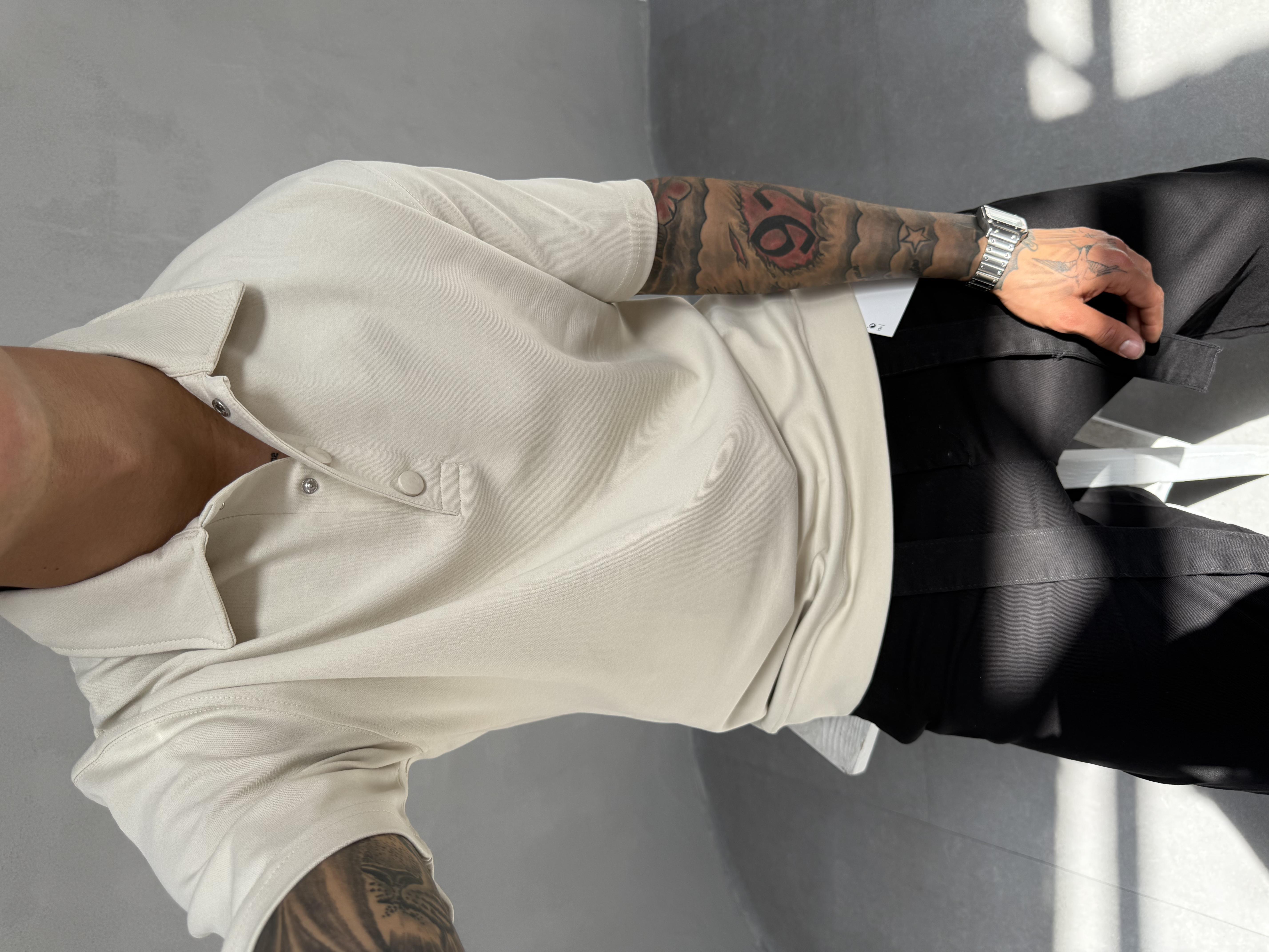 Krem Düğme Detaylı Polo Yaka T-Shirt