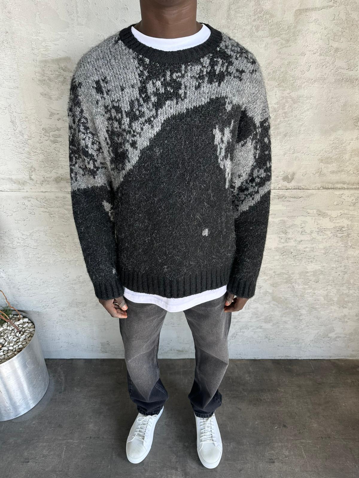 Siyah Desenli Triko Kazak