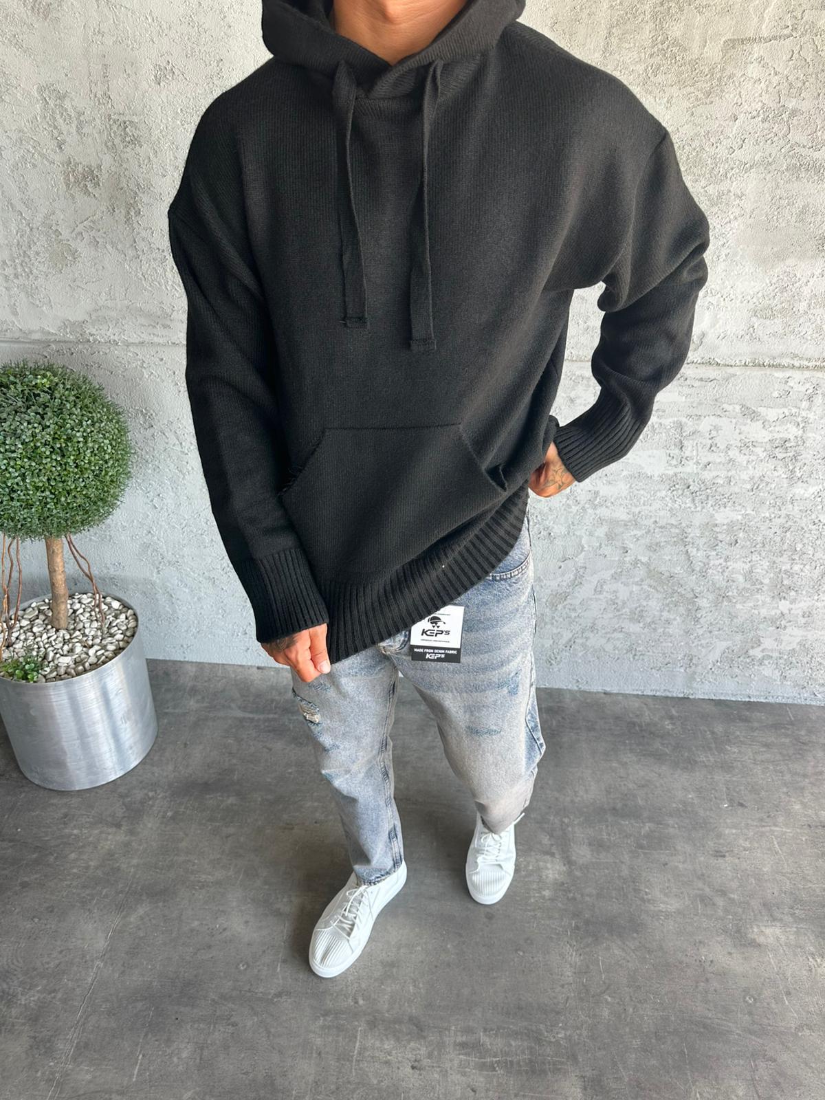 Siyah Kapüşonlu Yün Sweatshirt