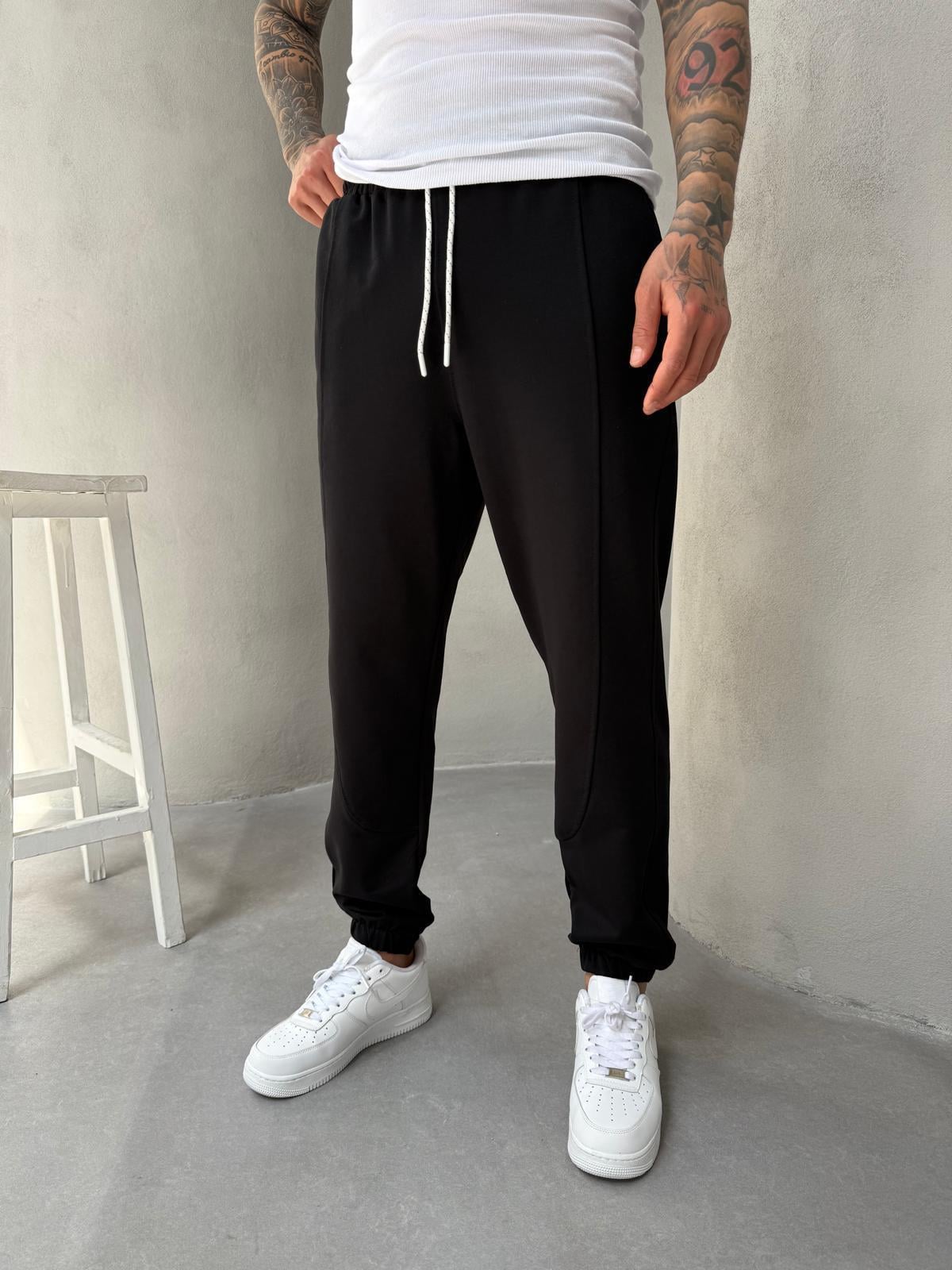 Siyah Paça Lastik Eşofman