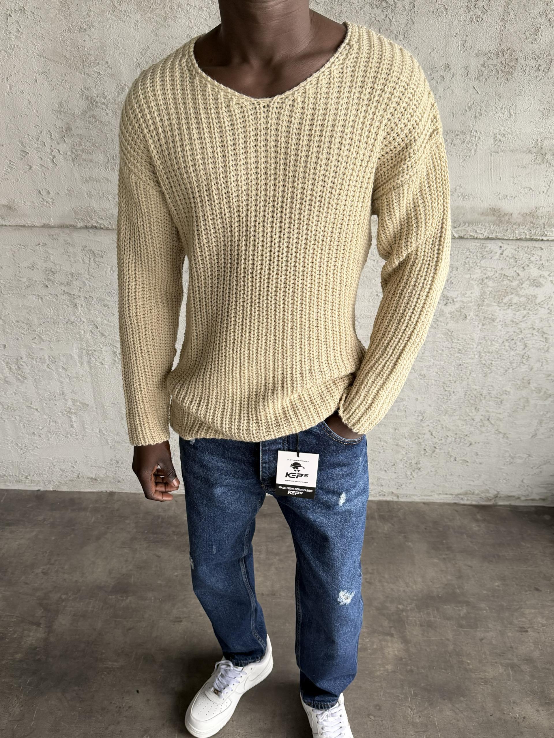 Taş Açık Yaka Örme Triko Kazak