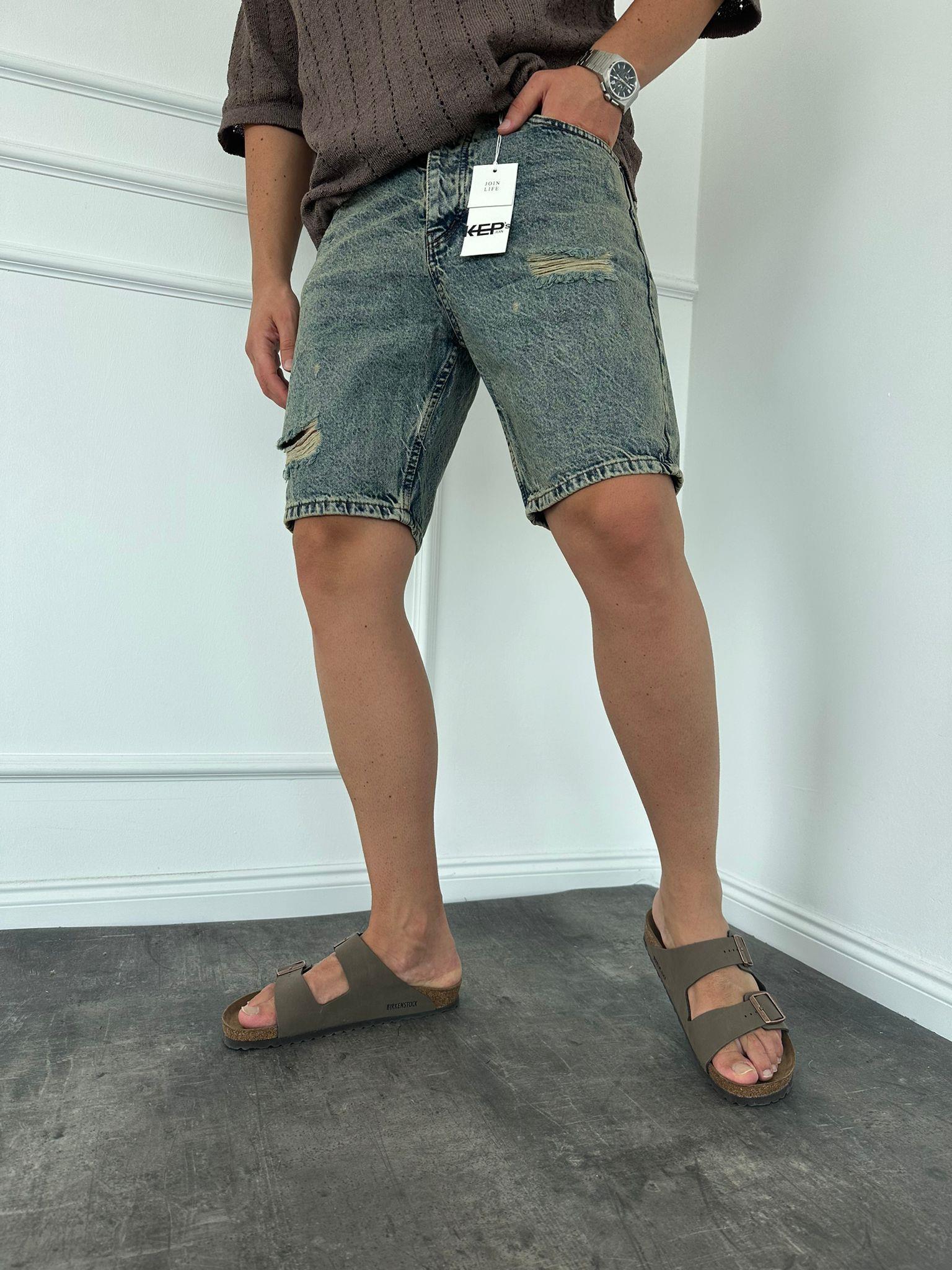 Yıkamalı Kot Şort