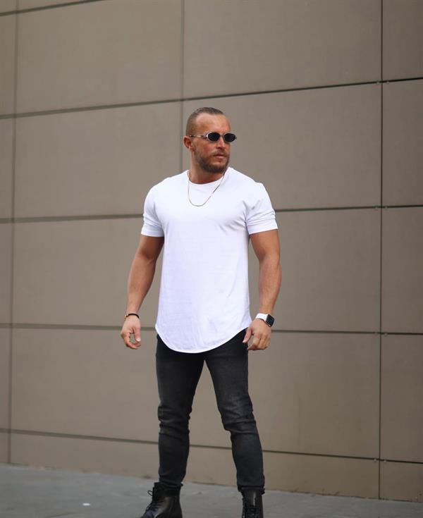 Beyaz Oversize Basic T-Shirt