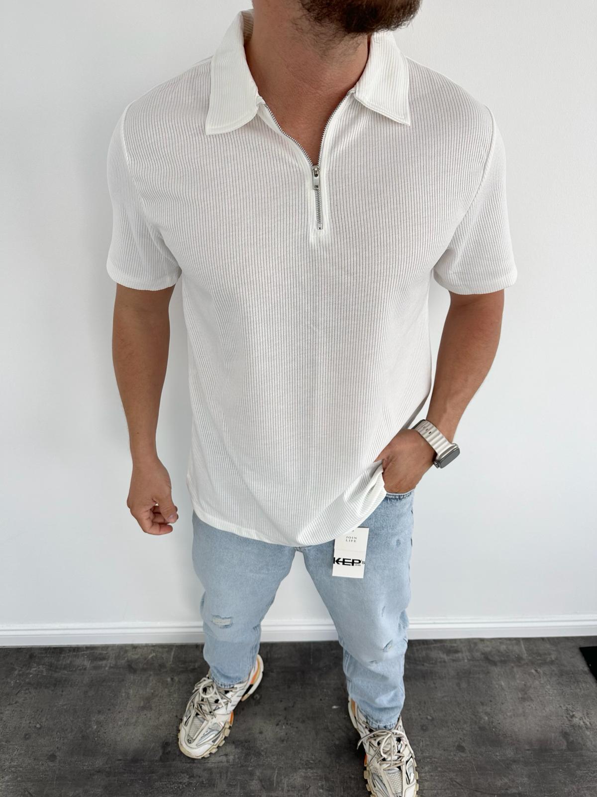 Beyaz Polo Yaka Fermuarlı T-Shirt