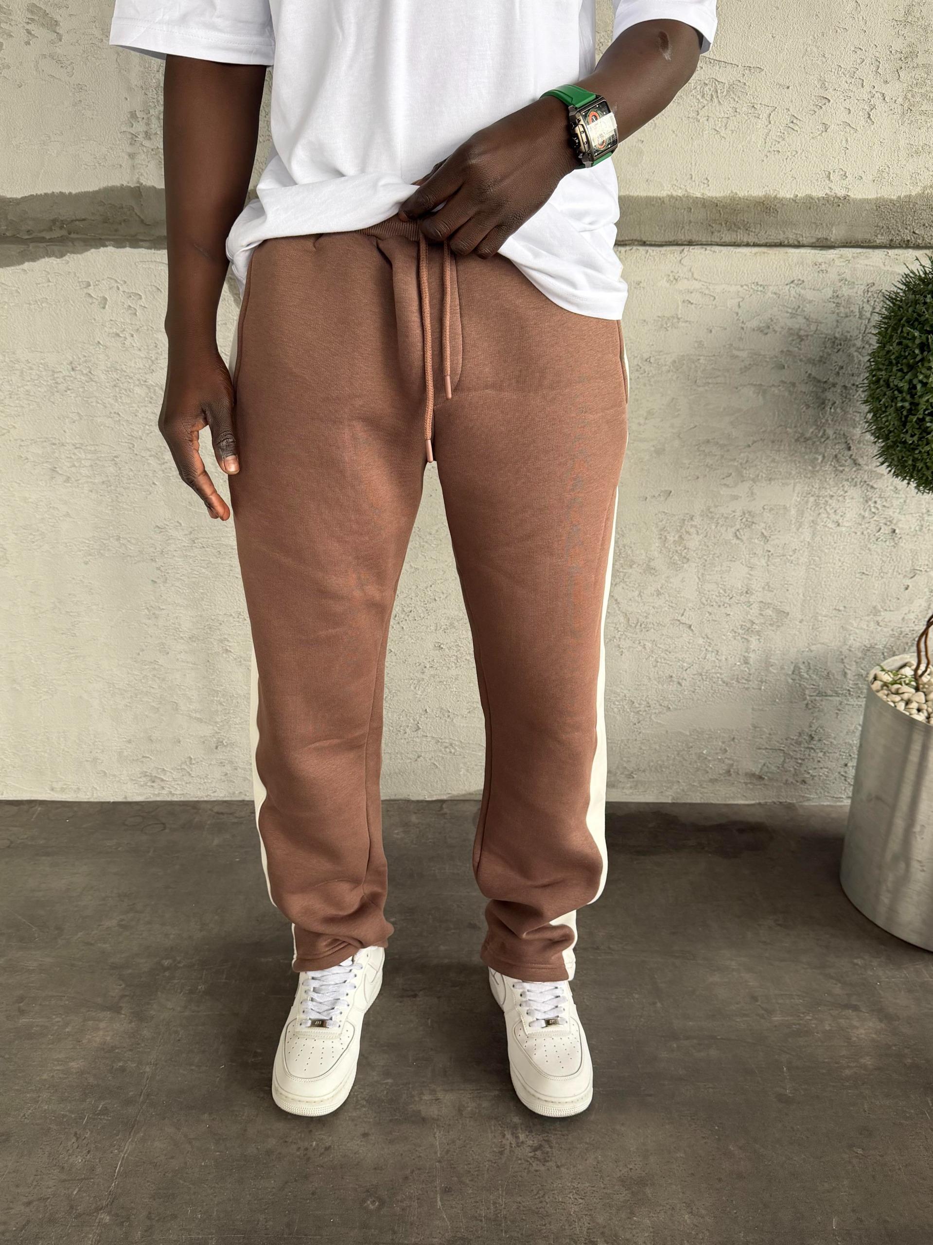 Beyaz Şeritli Kahve Eşofman