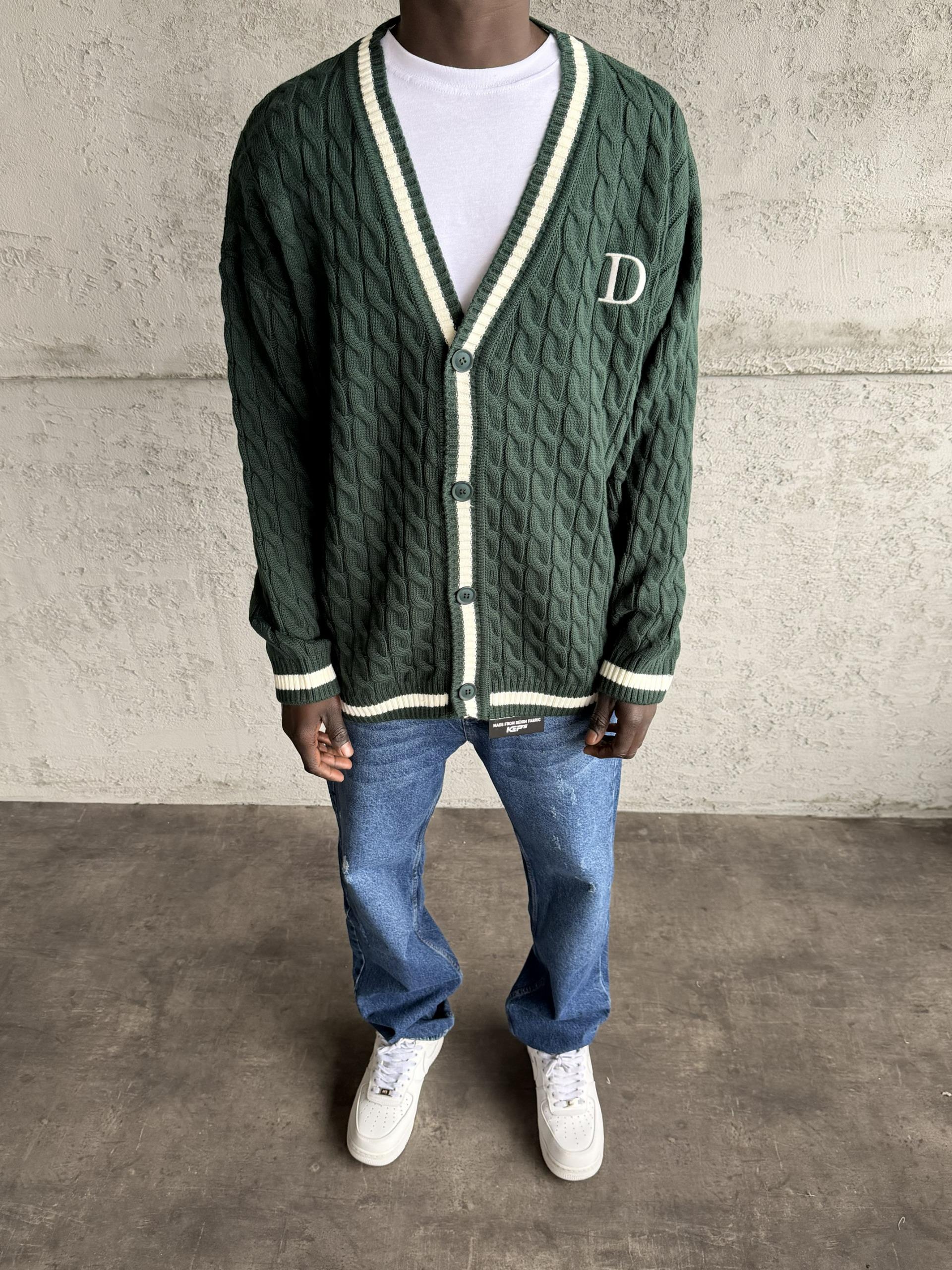 Beyaz Şeritli Zümrüt Düğmeli Örme Hırka