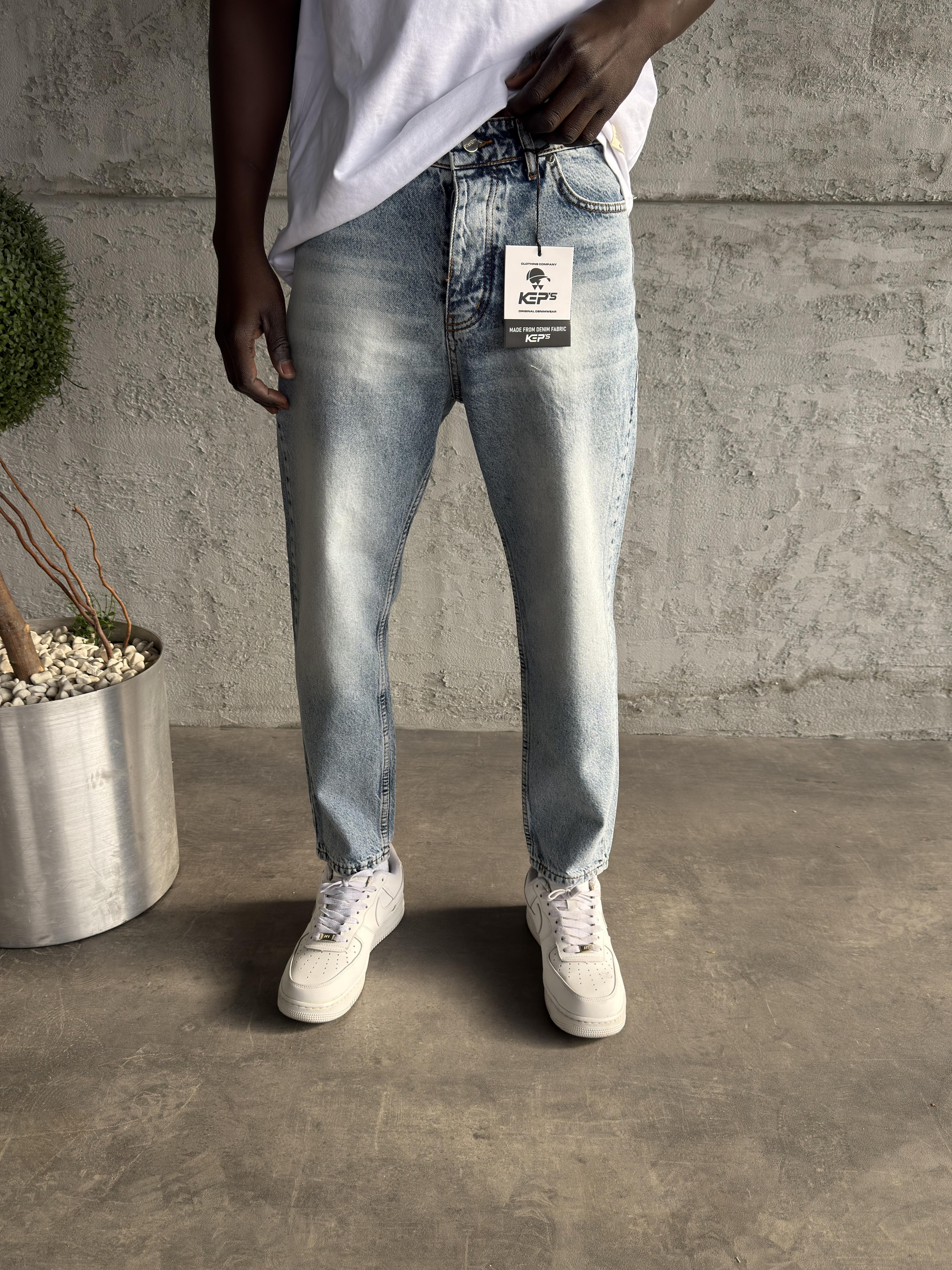 Buz Mavi Taşlamalı Boyfriend Jean