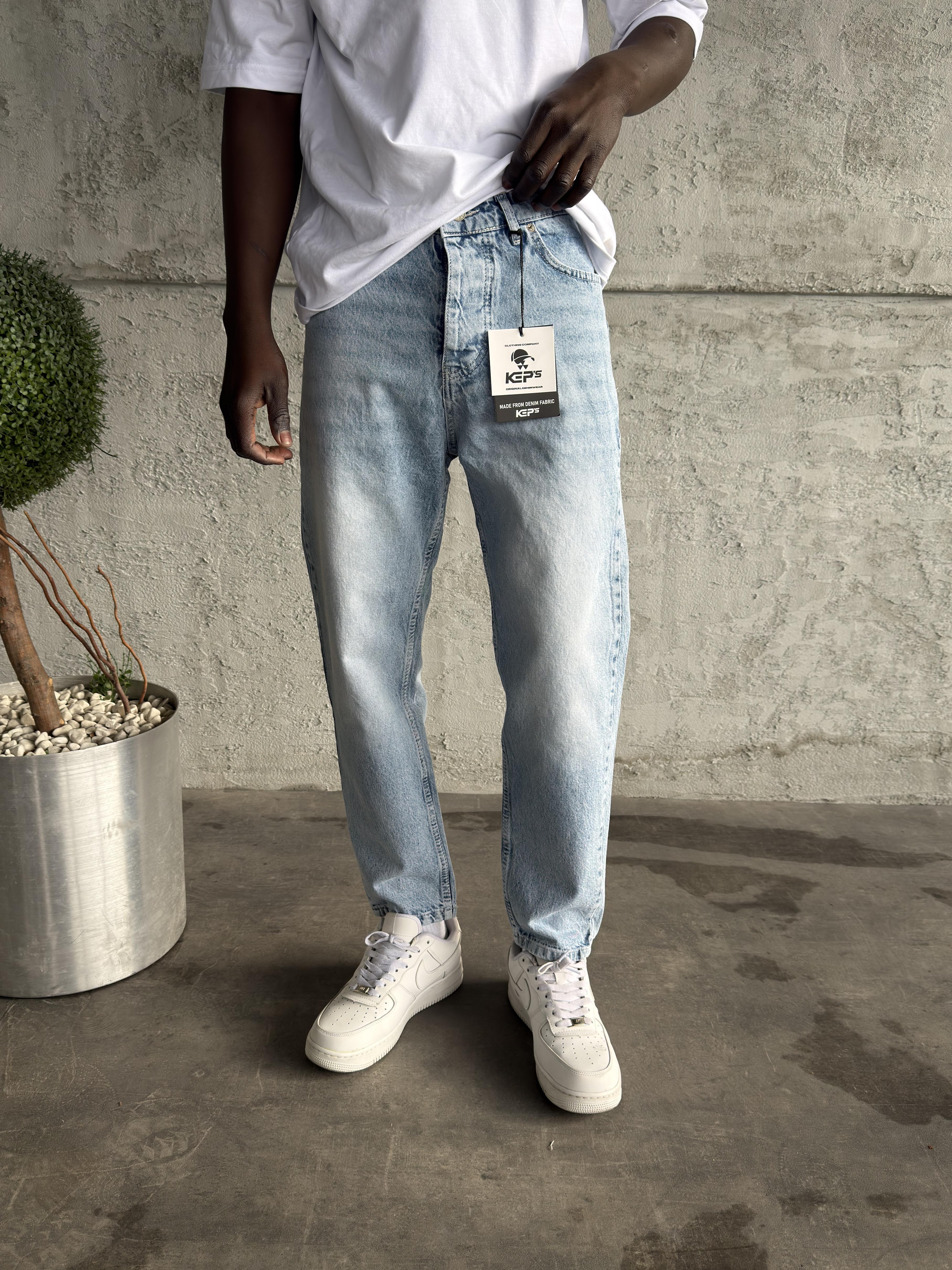 Buz Mavi Taşlamalı Boyfriend Jean