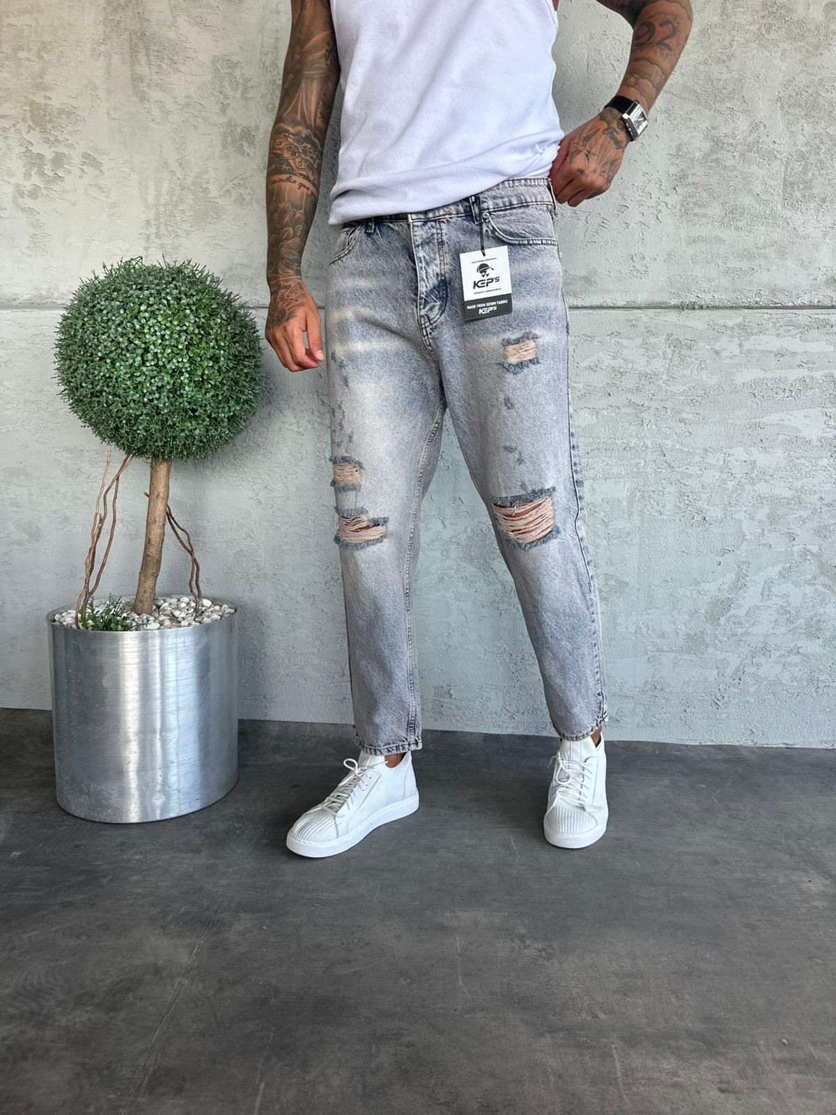 Buz Mavi Yıkamalı Yırtıklı Boyfriend Jean