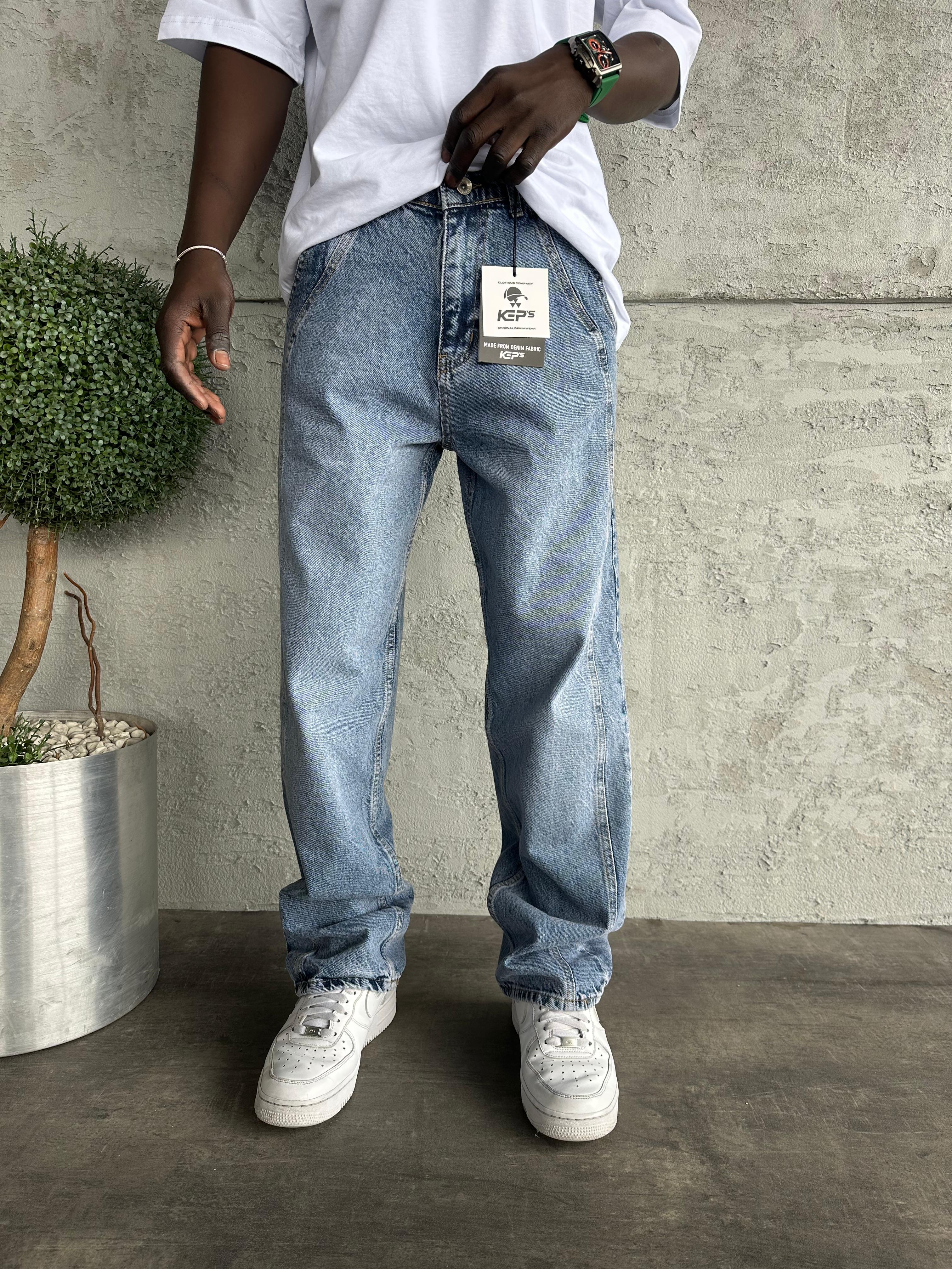 Dikiş Detaylı Mavi Taşlamalı Relax Baggy Jean
