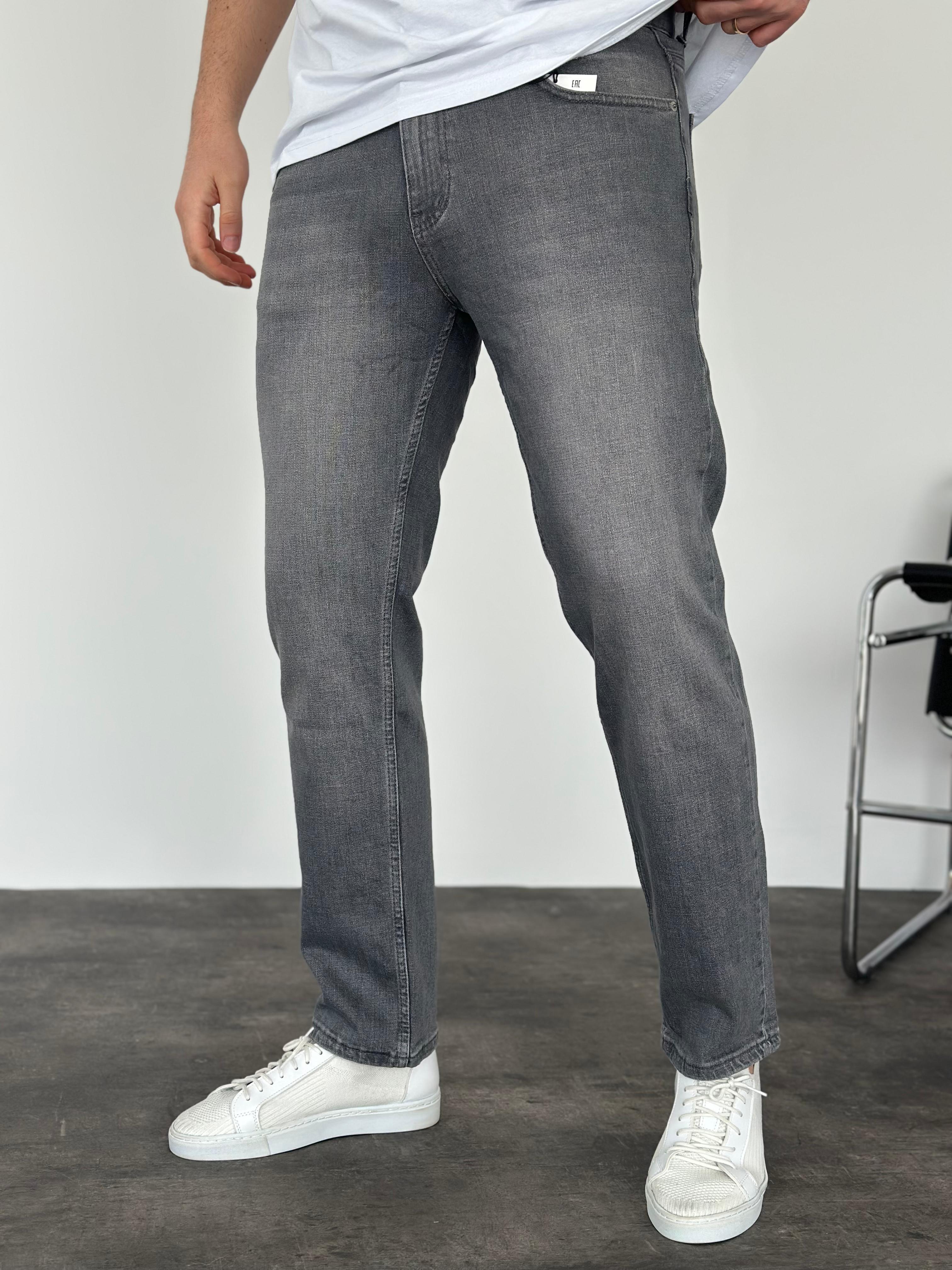 Gri Taşlamalı Regular Fit Jean