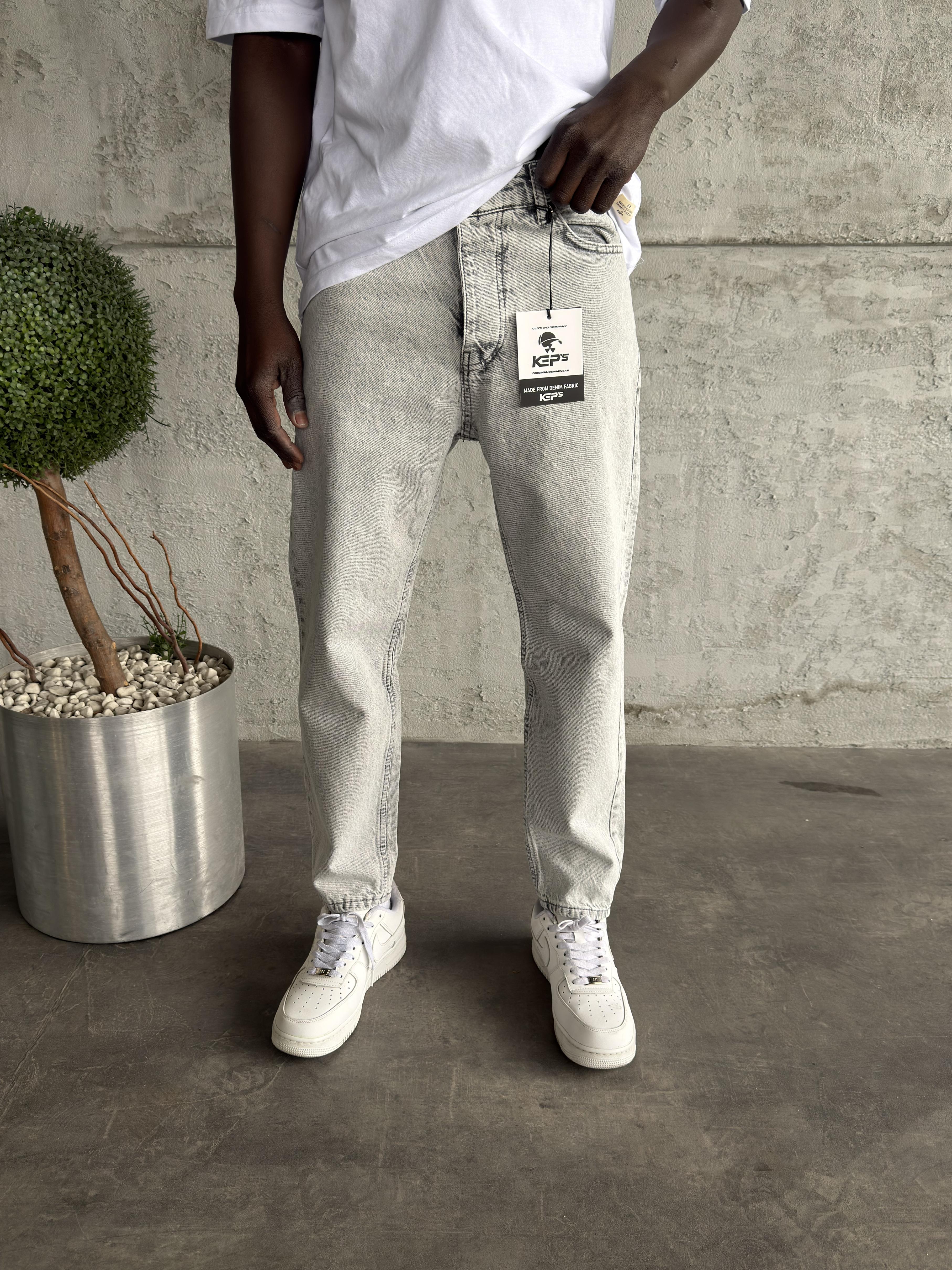 Gri Yıkamalı Boyfriend Jean