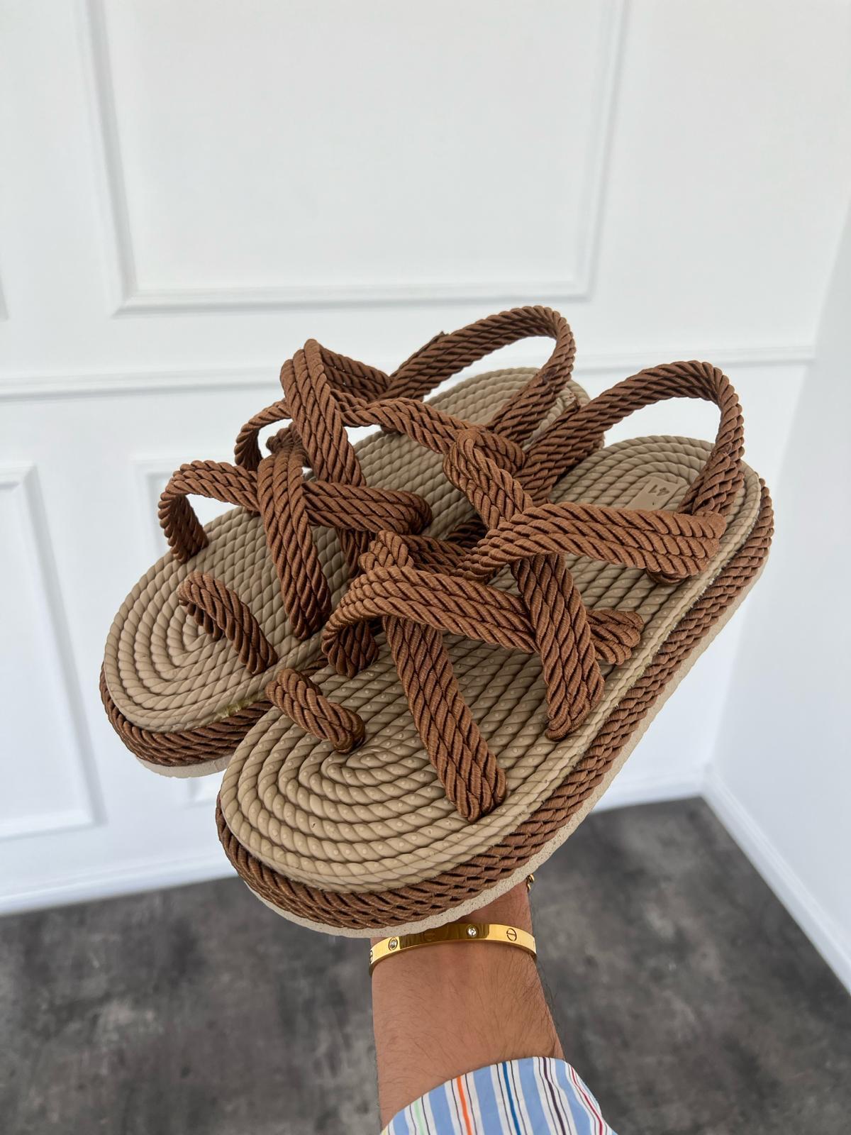 Kahve Hasır Örme Terlik