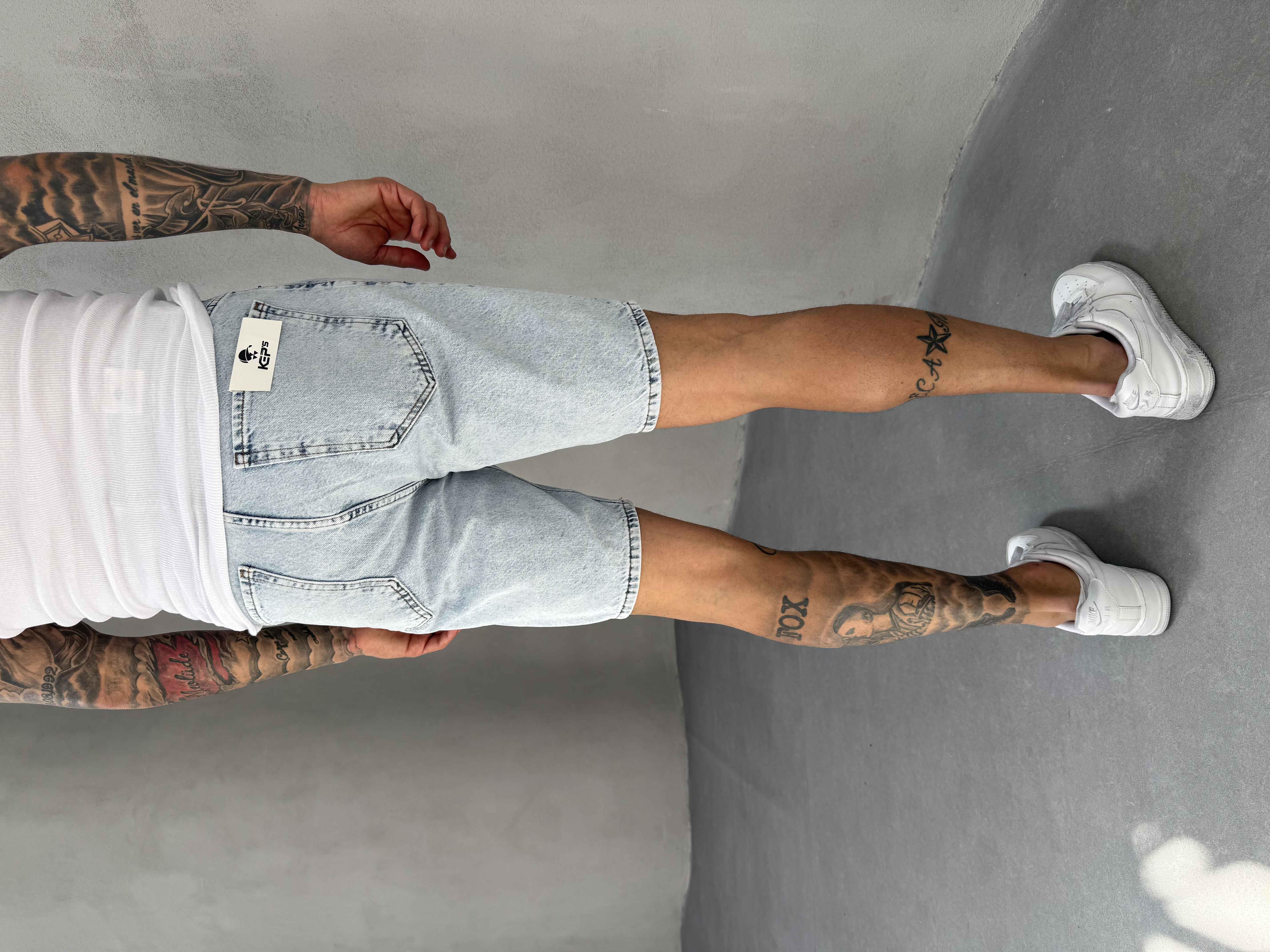 Kar Yıkama Kot Şort