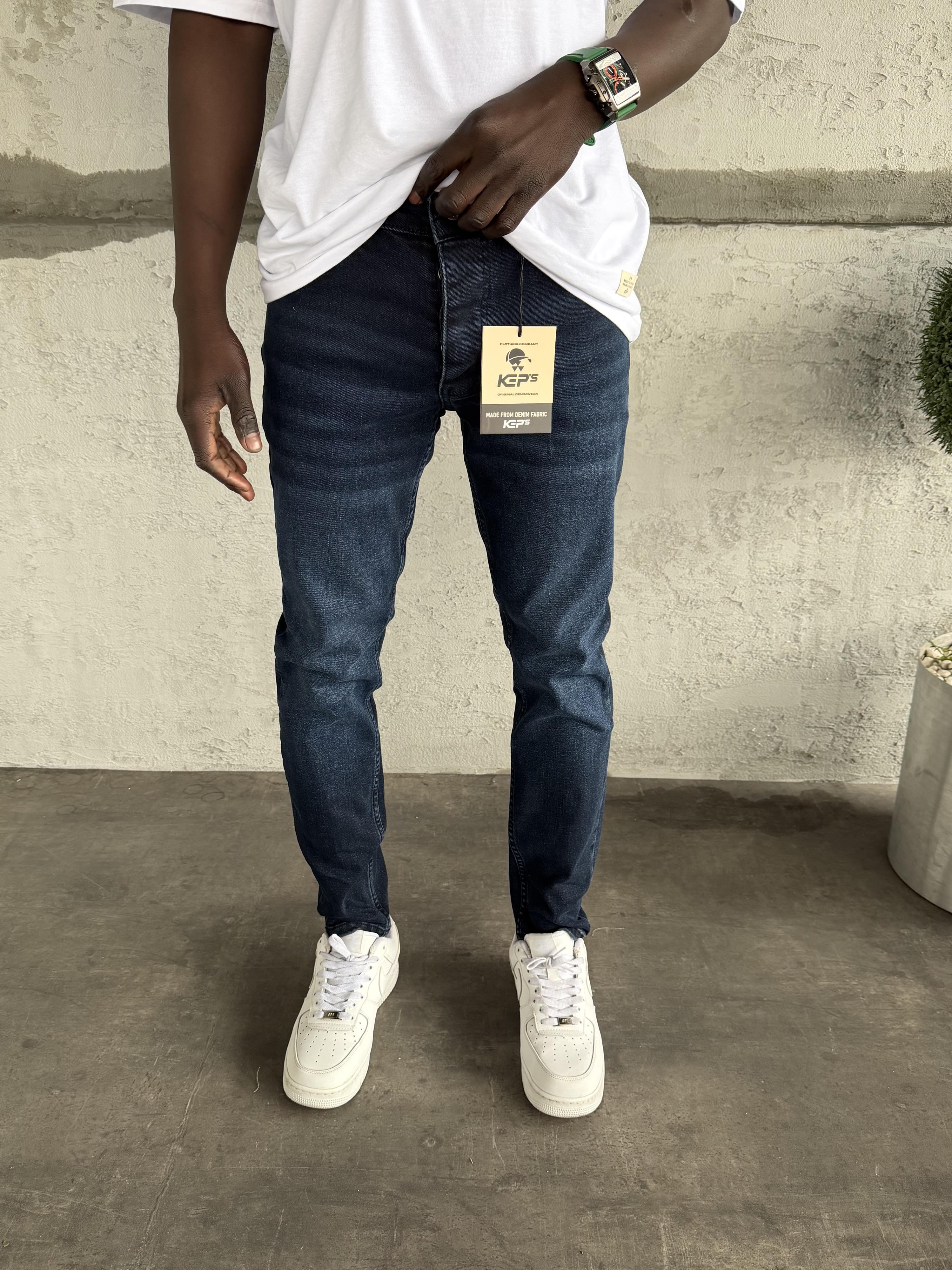Koyu Lacivert Taşlamalı Slimfit Jean