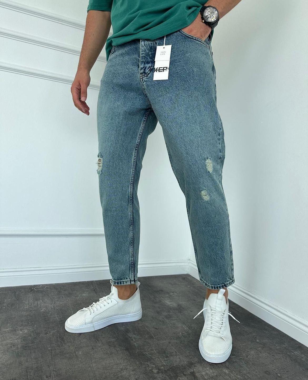 Koyu Yıkamalı Yırtıklı Boyfriend Jean