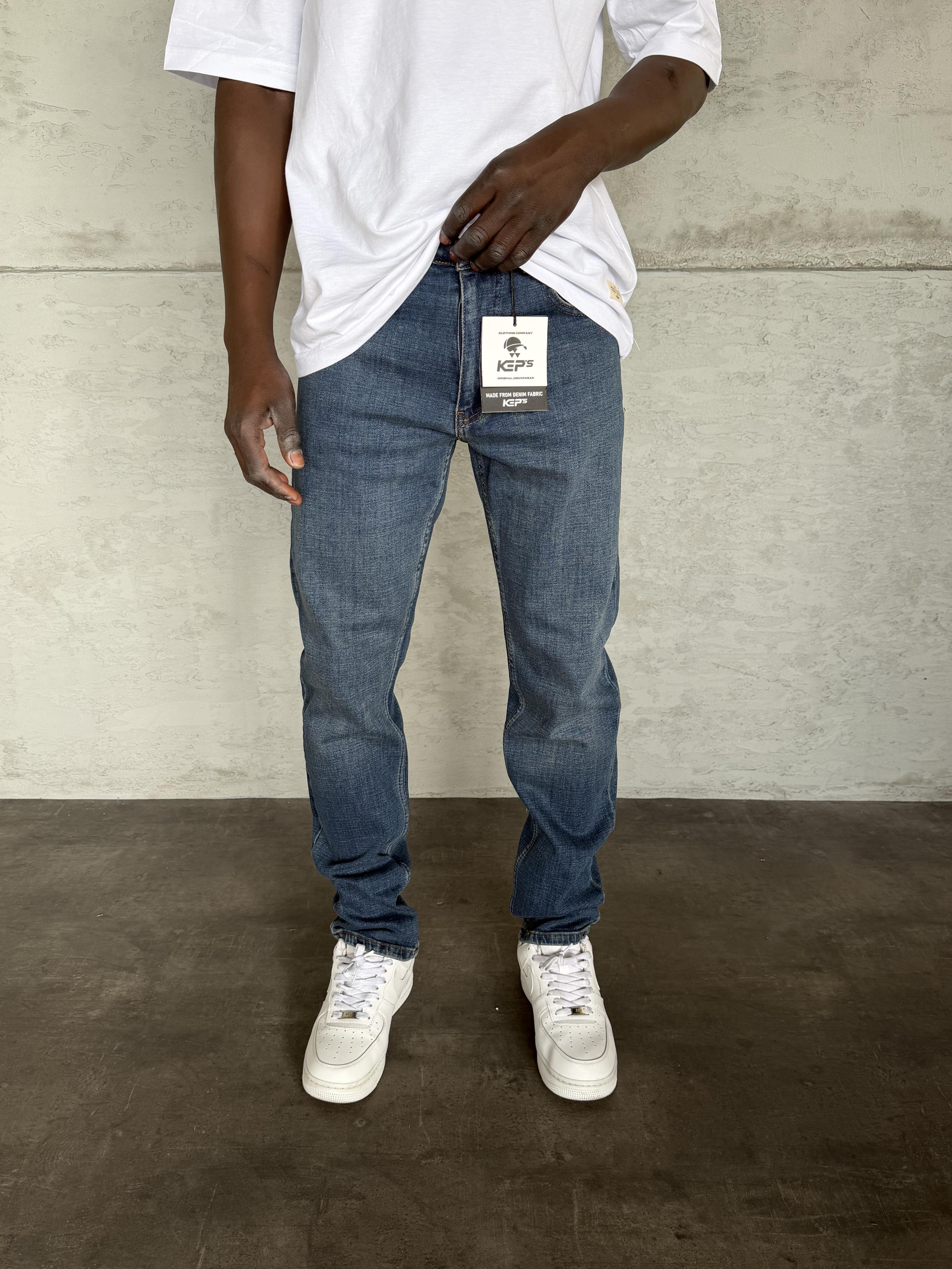 Lacivert Taşlamalı Likralı Regular Fit Jean