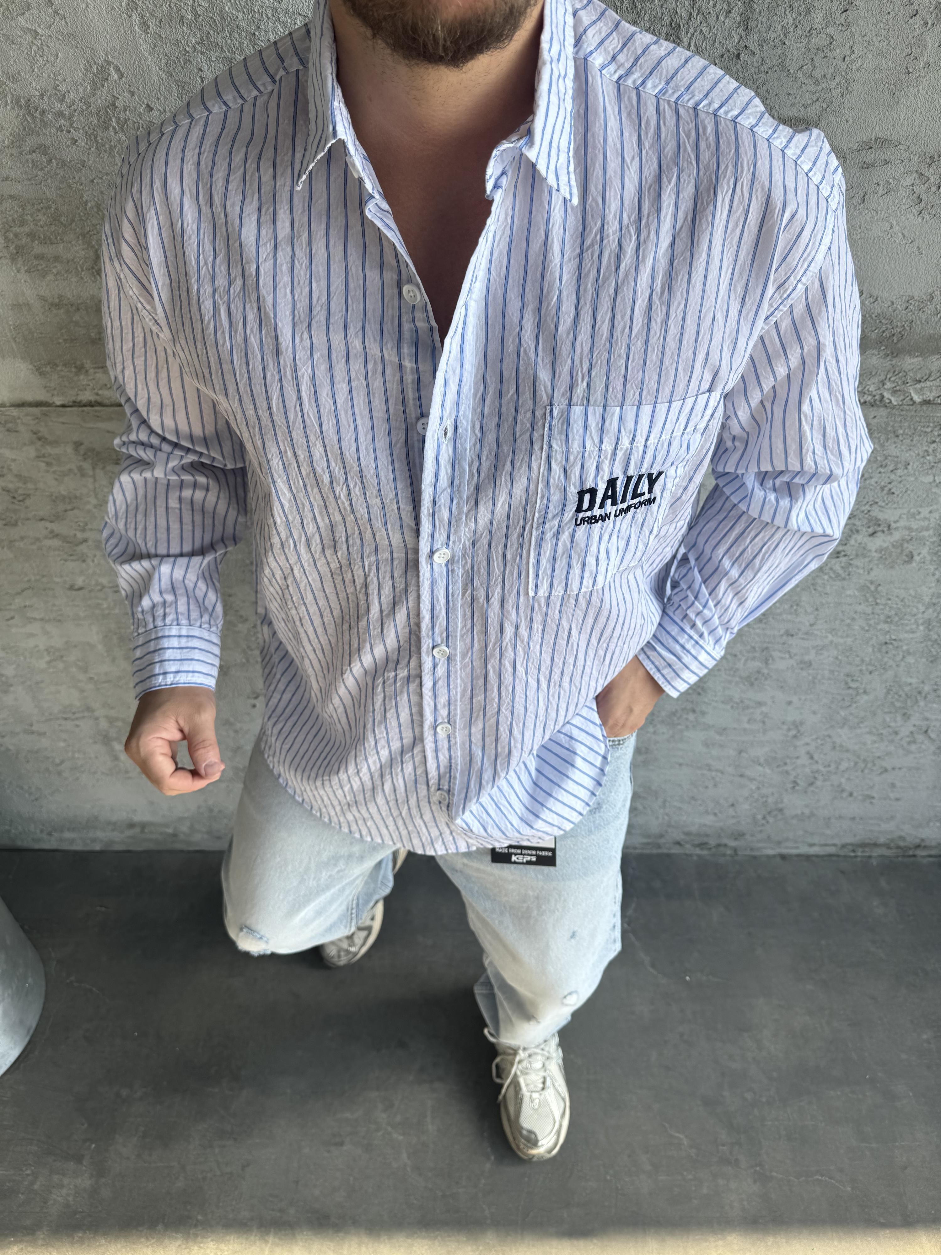 Mavi Çizgili Beyaz Oversize Gömlek