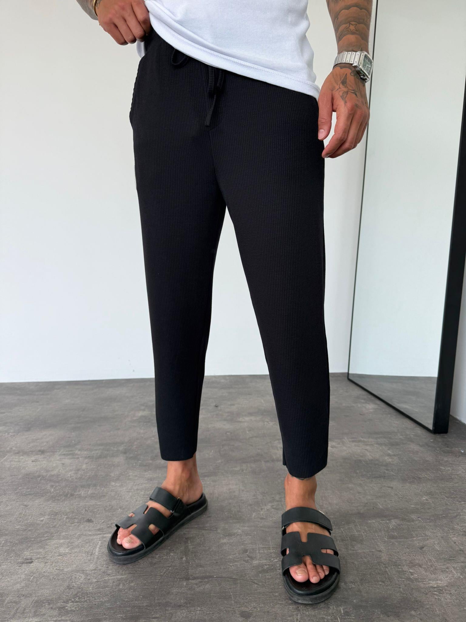 Siyah Asimetrik Paça Boyfriend Pantolon