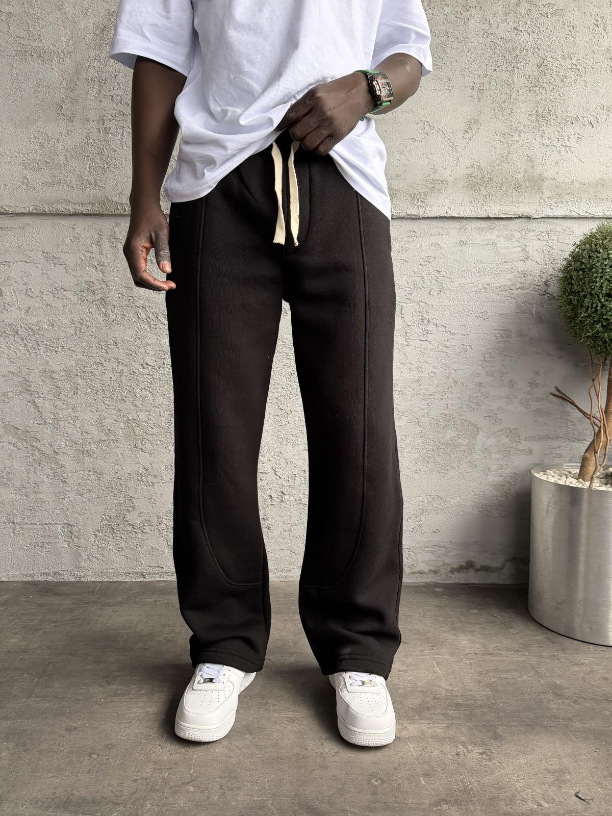 Siyah Dikiş Detaylı Baggy Eşofman