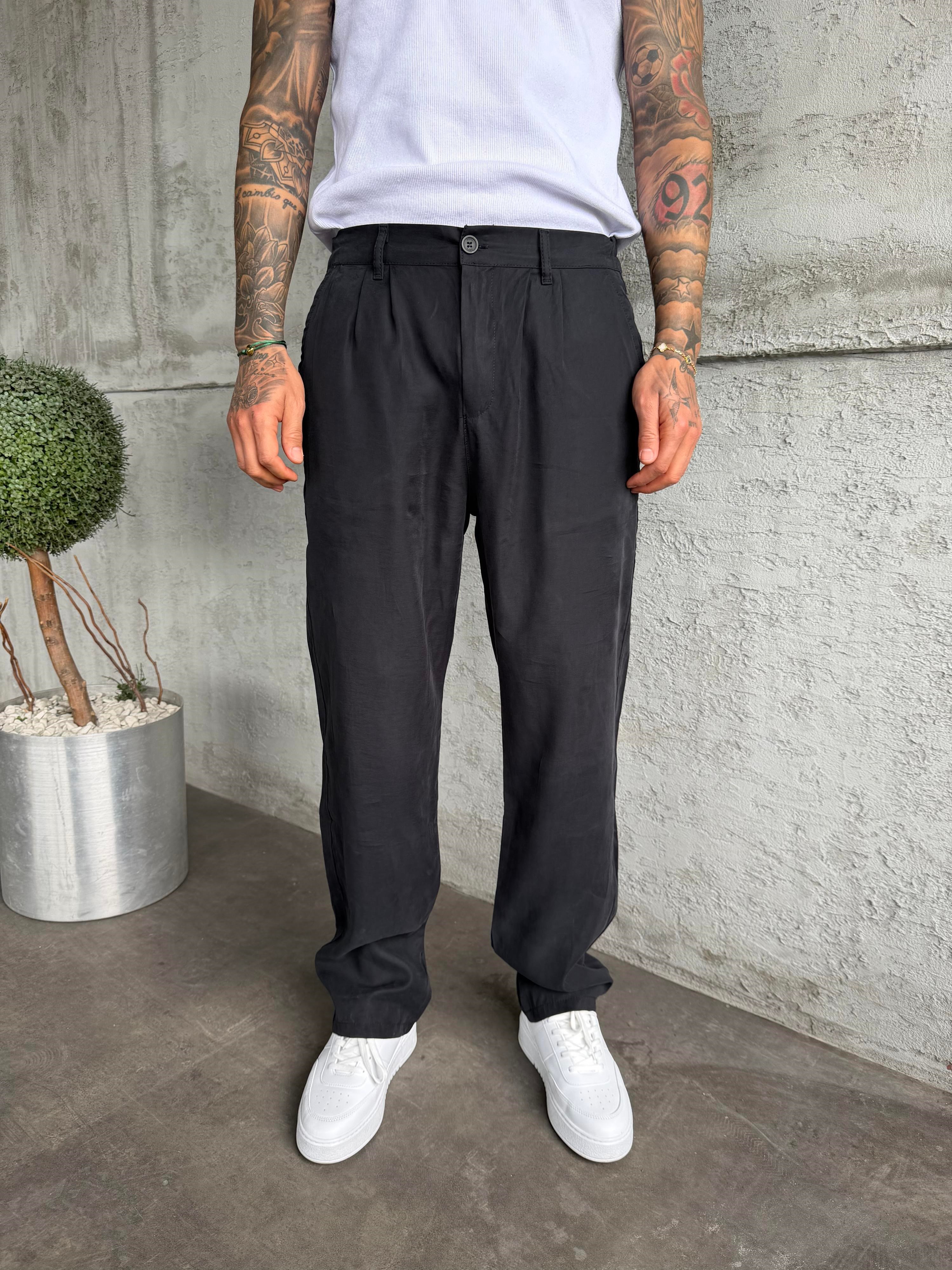 Siyah Pileli Modal Kumaş Baggy Pantolon