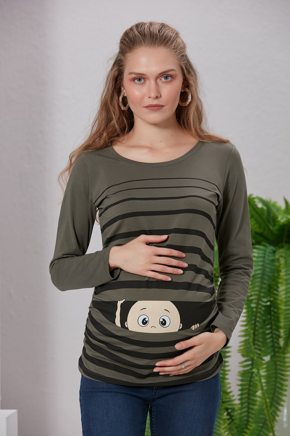 Pencereden Bakan bebek