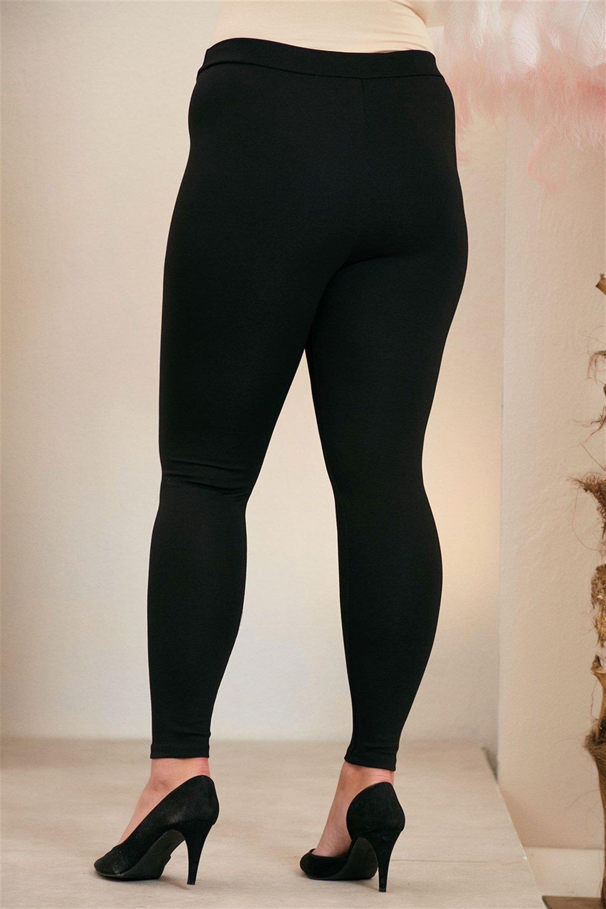 Leslie porno rasmlar