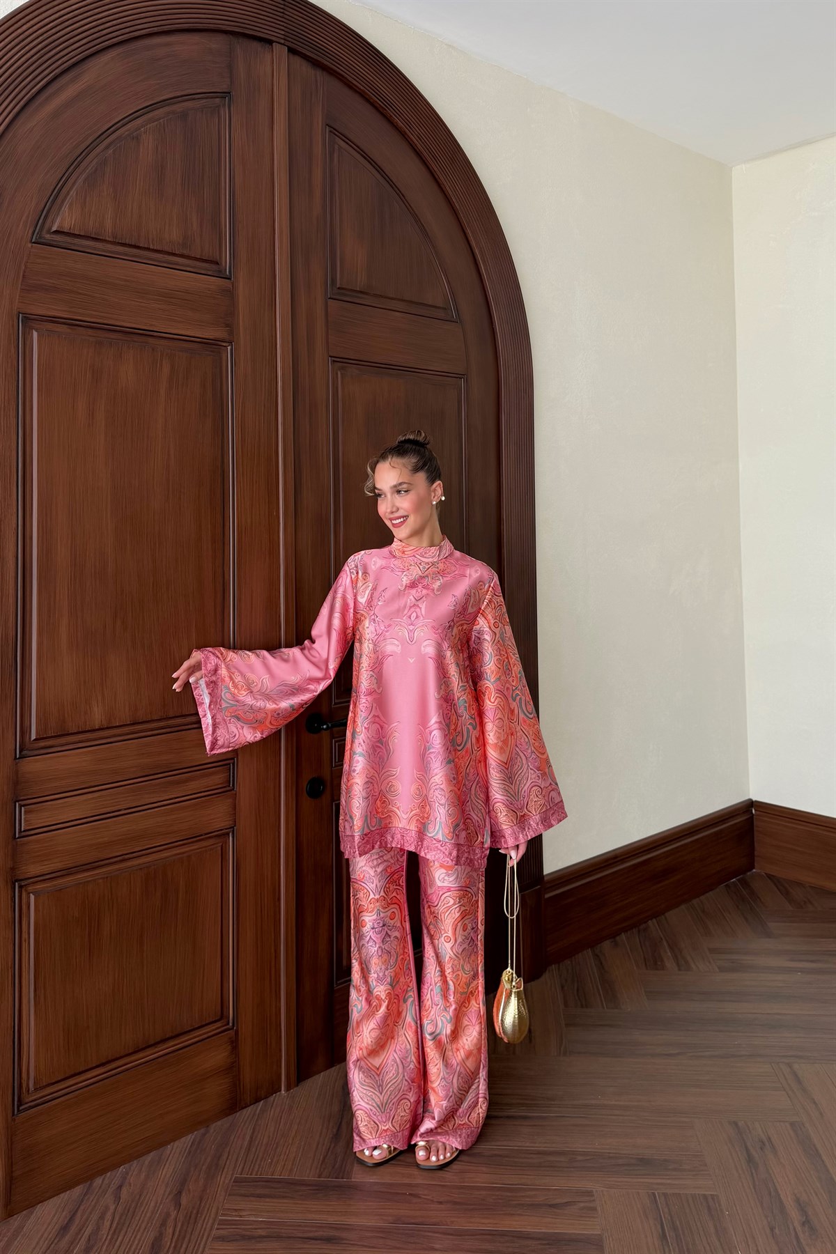 Desenli Saten Pantolon Takım - KİREMİT