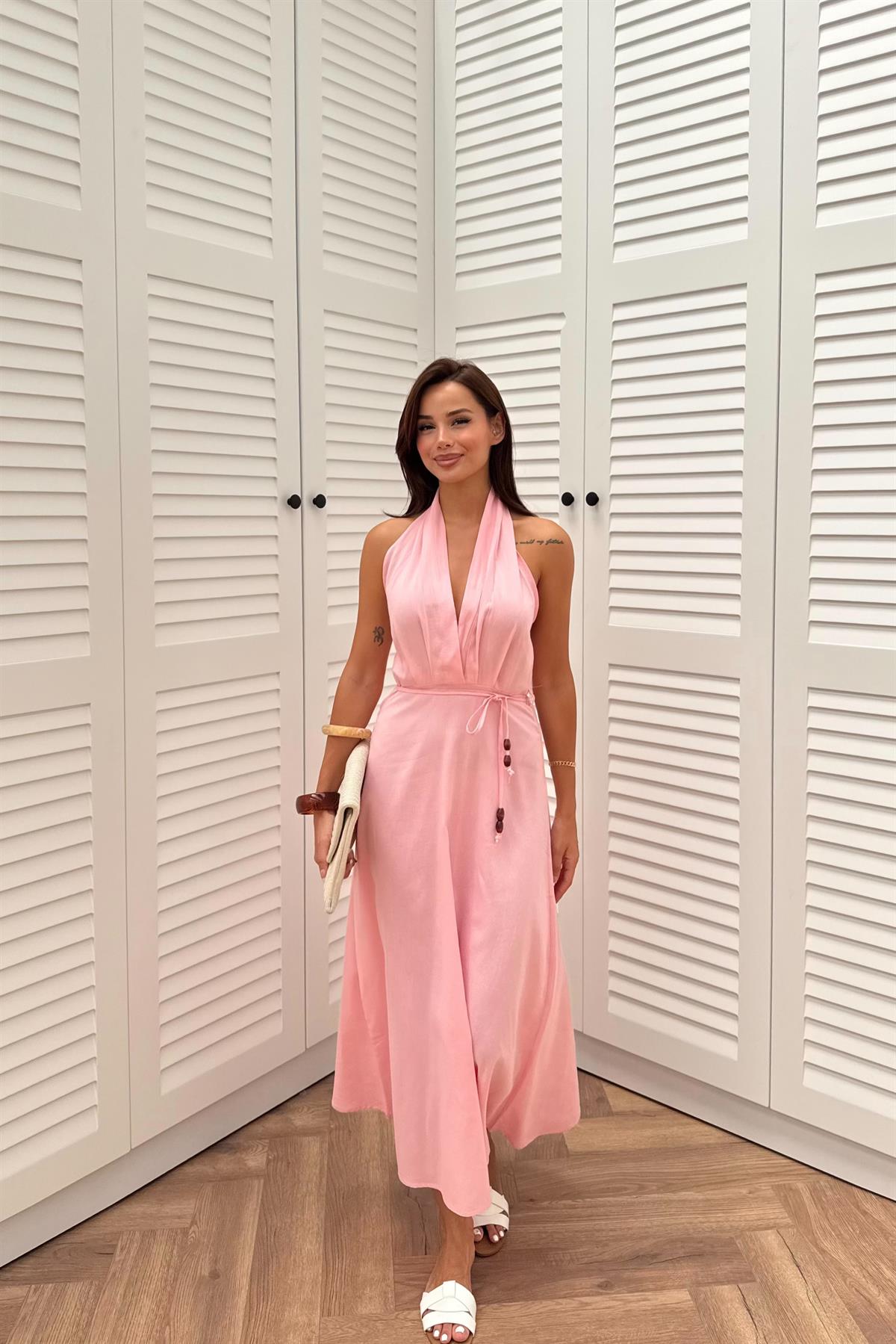 Halter Yaka Kemerli Keten Elbise - PEMBE