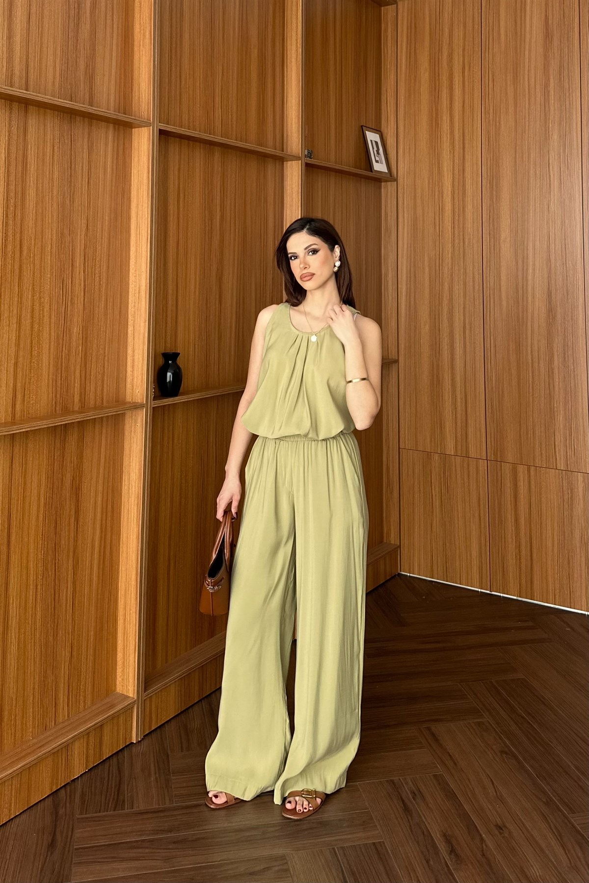 Kolsuz Bluz Pantolon Takım - HAKİ