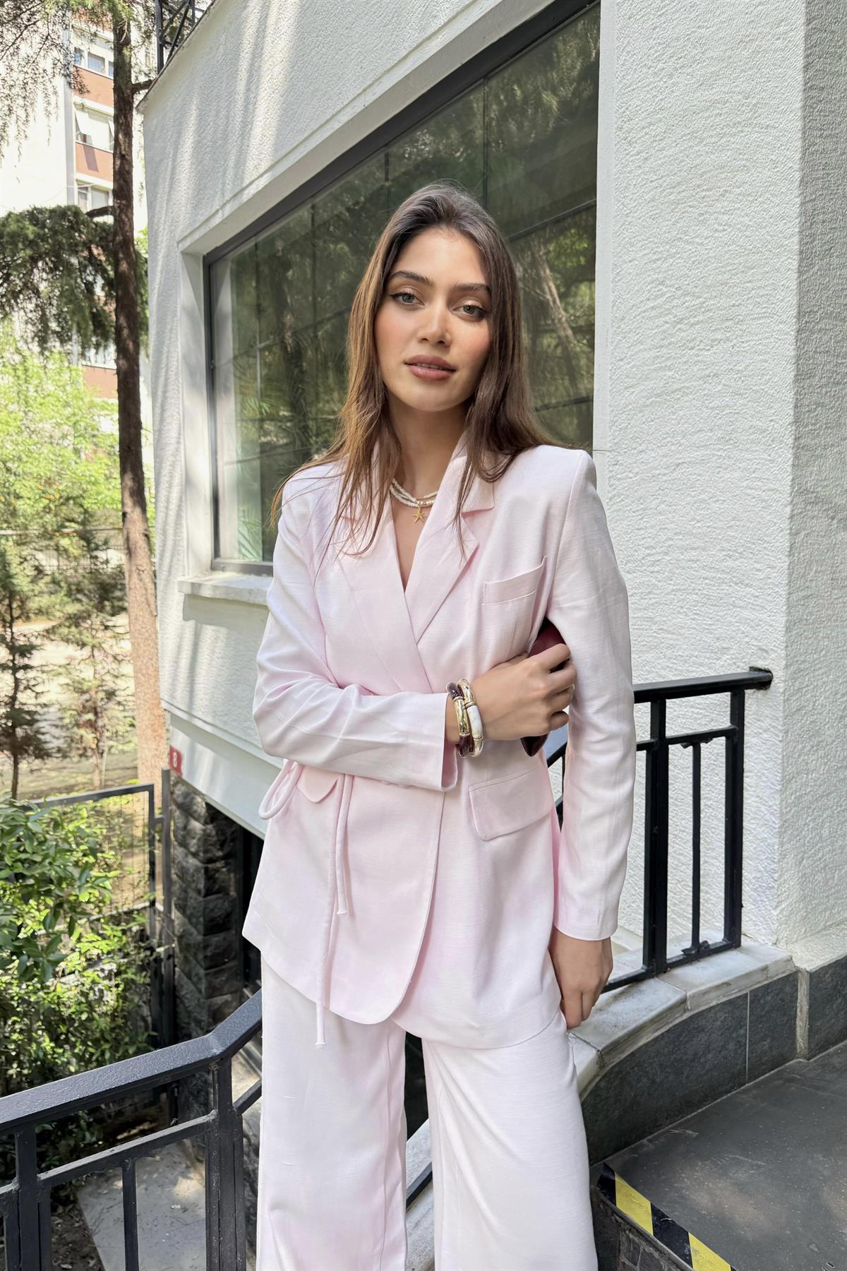 Kruvaze Yaka Düğmeli Ceket - PEMBE