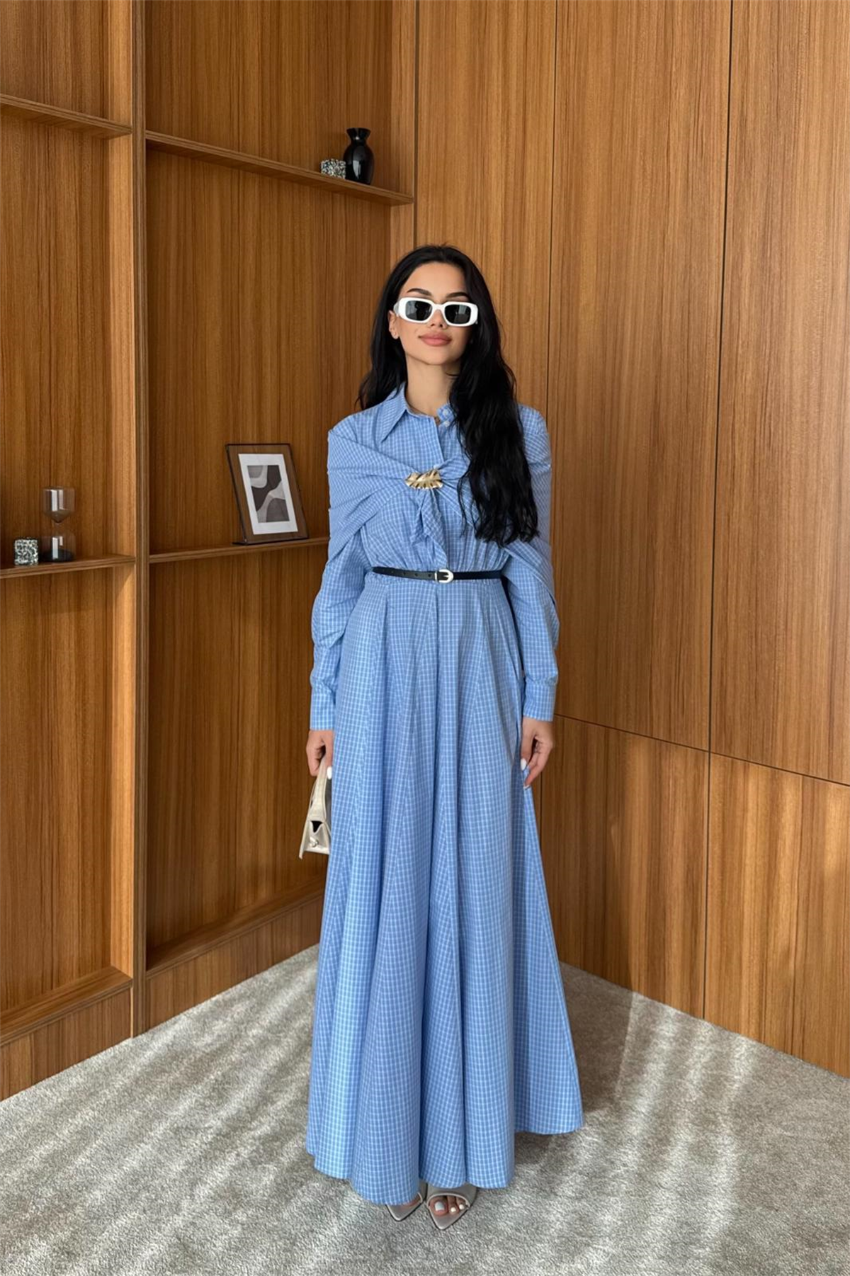 Şal Aksesuarlı Pötikare Gömlek Elbise - MAVİ