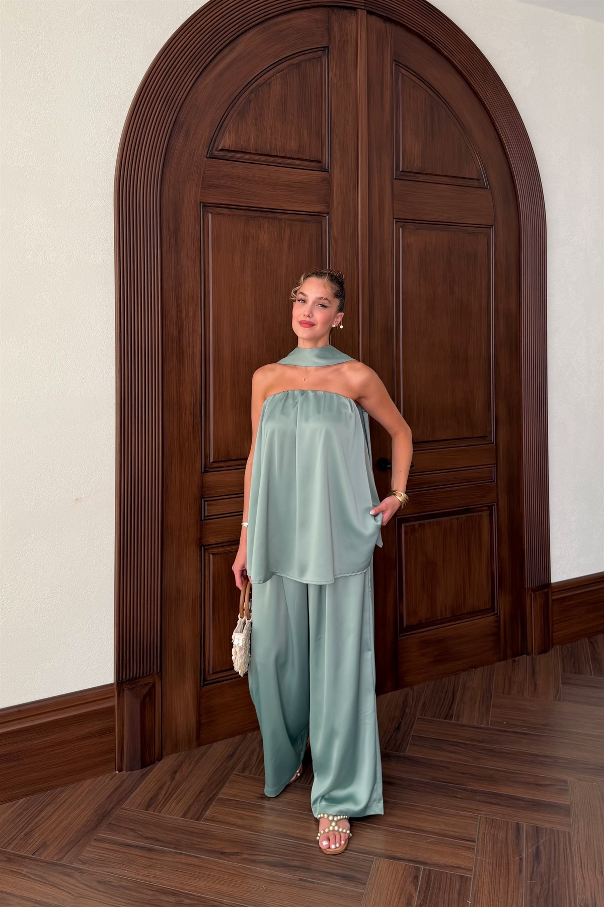 Straplez Saten Bluz Pantolon Takım - MİNT