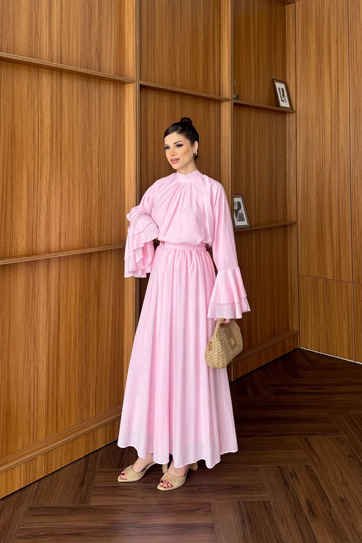 Volan Kol Detaylı Etekli Takım - PEMBE